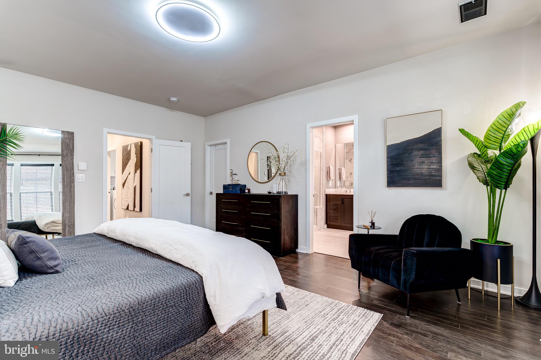 METRO WALK AT MOOREFIELD STATION - Residential