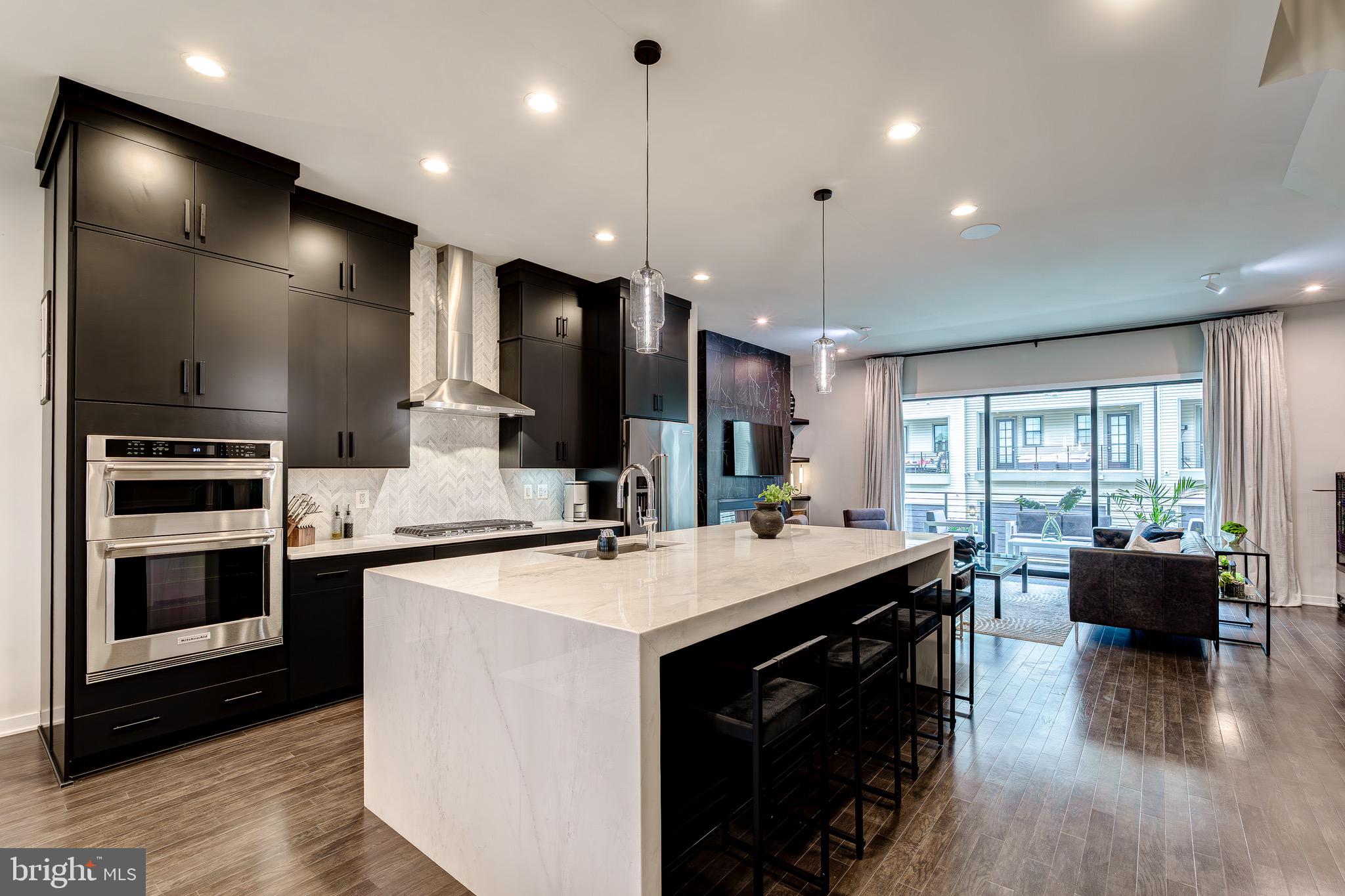 METRO WALK AT MOOREFIELD STATION - Residential