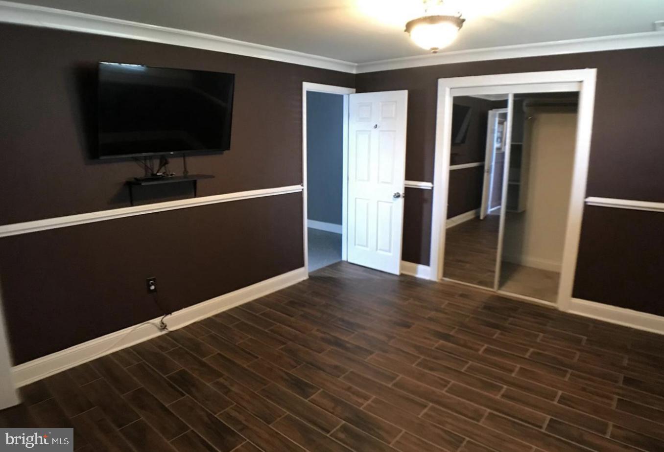 COLUMBIA PARK - Residential