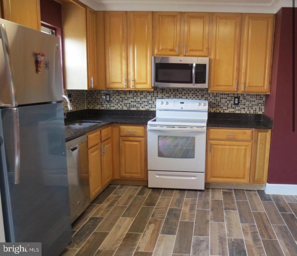 COLUMBIA PARK - Residential