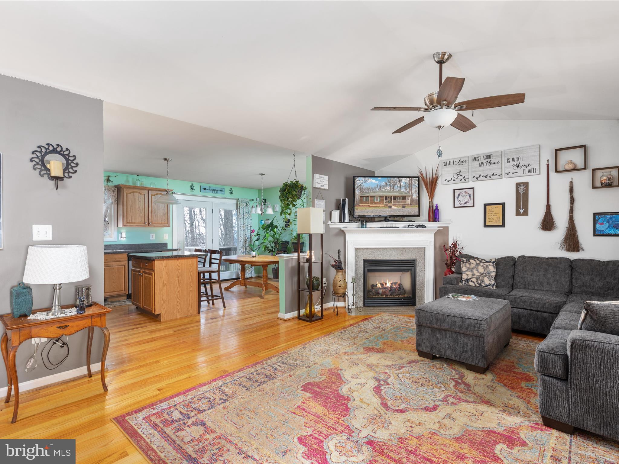 BLUE MOUNTAIN - Residential