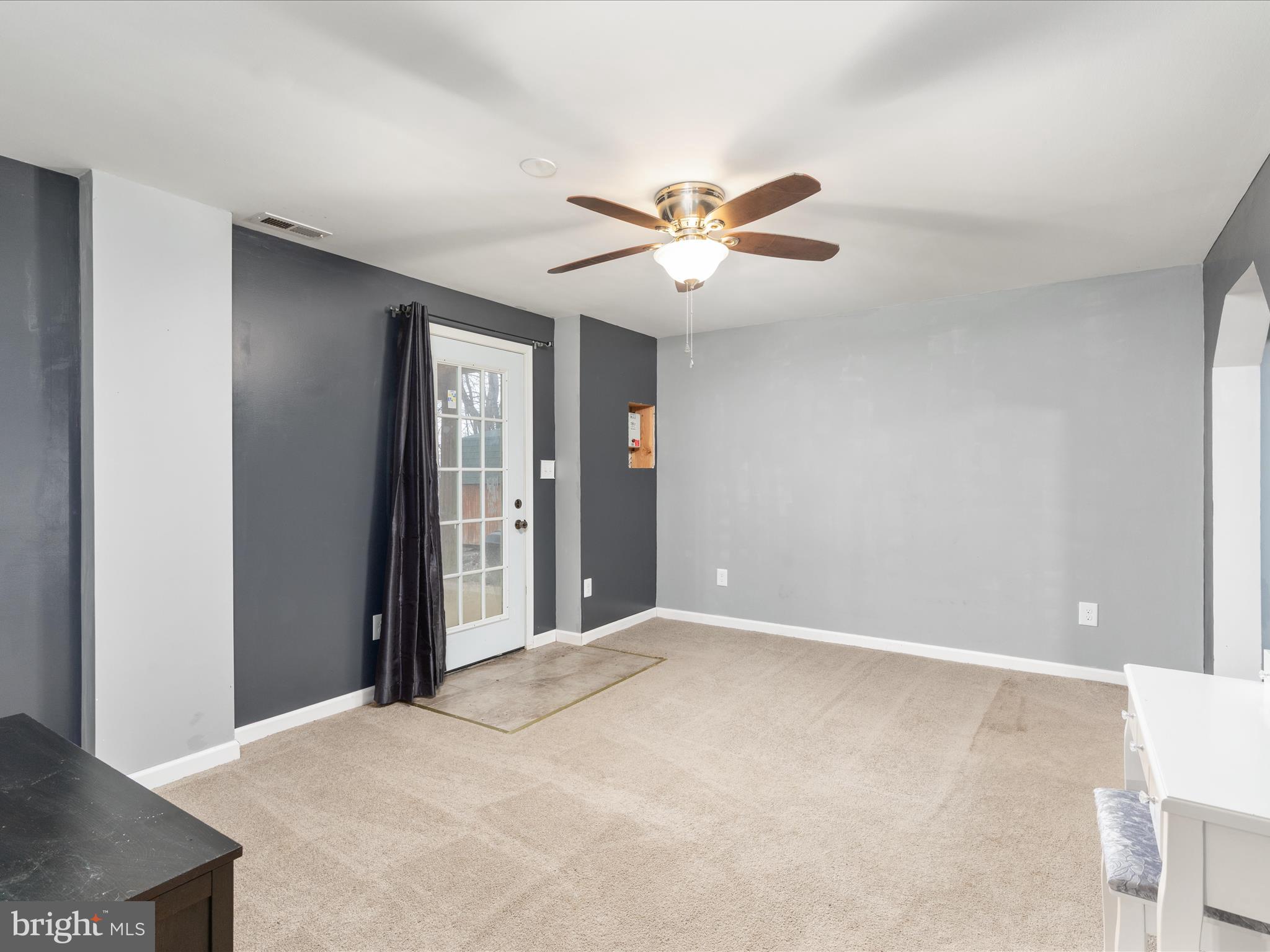 BLUE MOUNTAIN - Residential