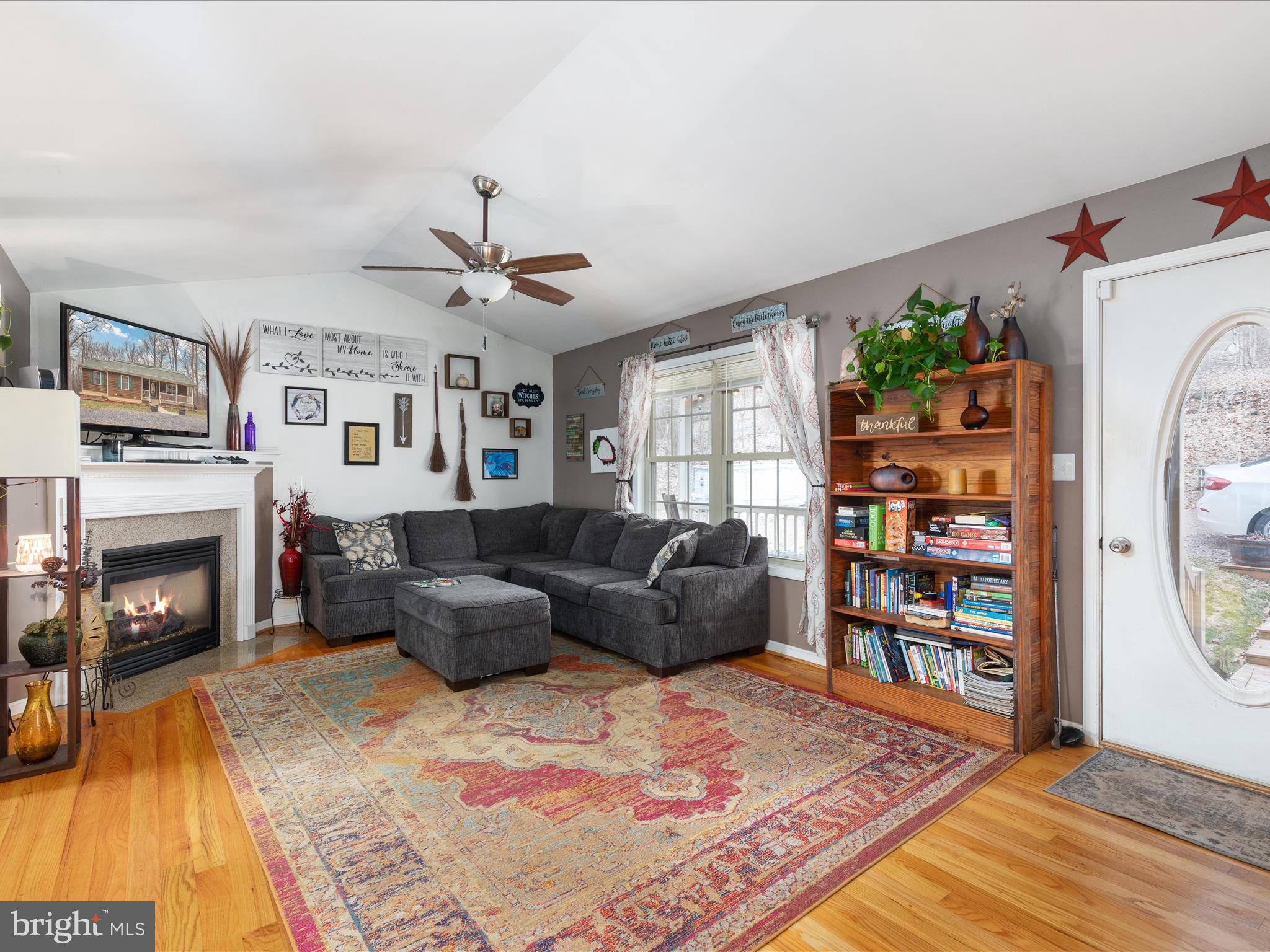 BLUE MOUNTAIN - Residential