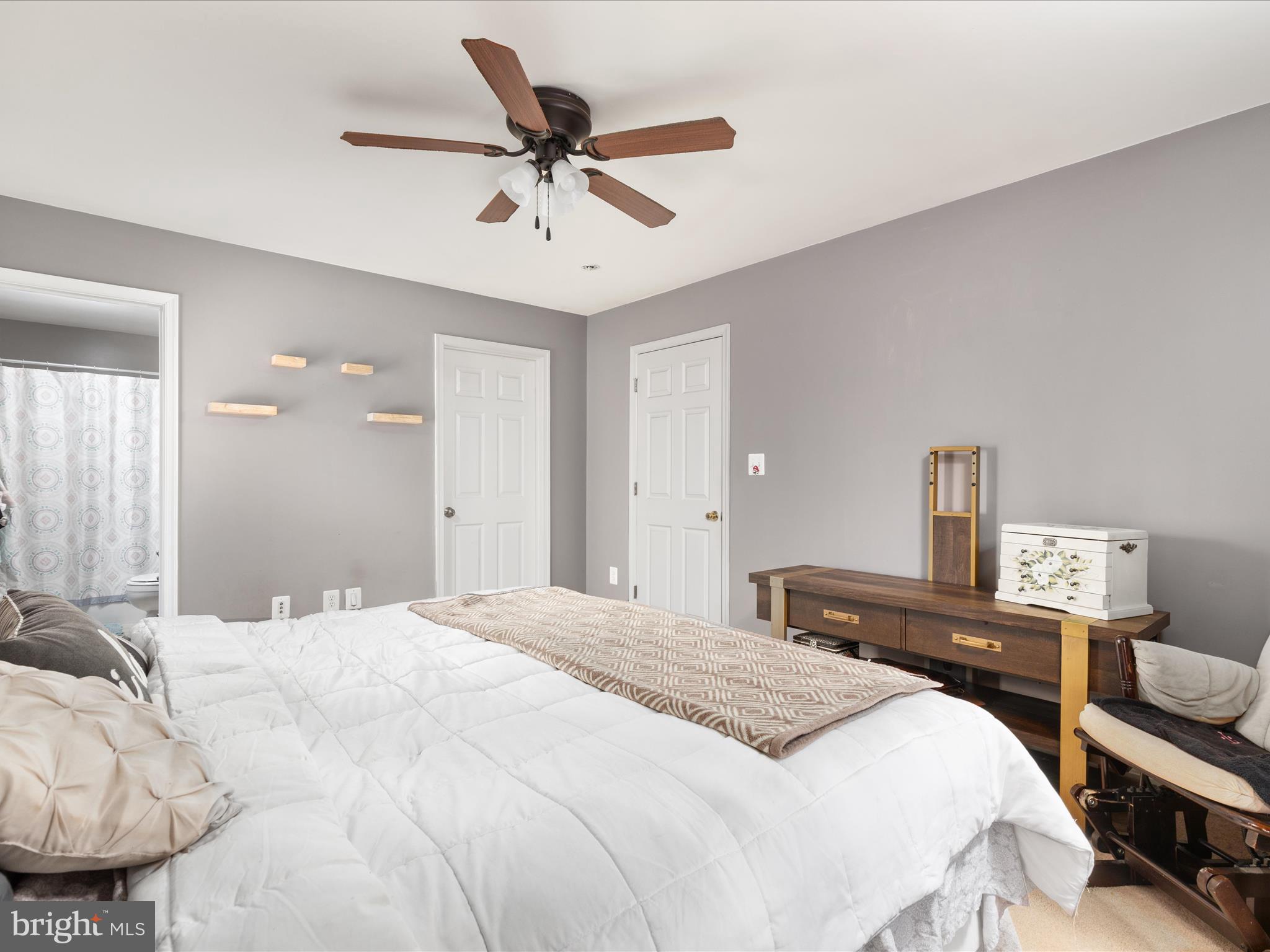 BLUE MOUNTAIN - Residential