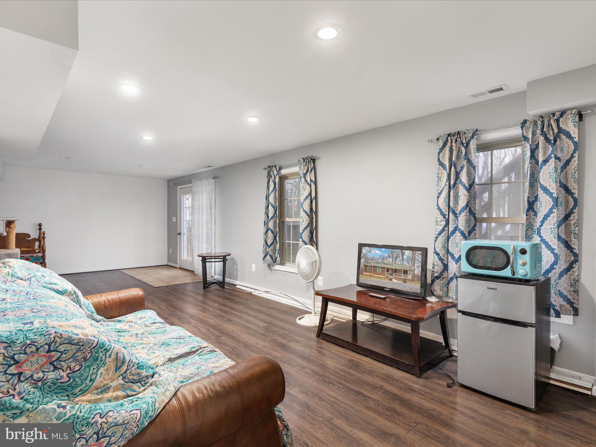 BLUE MOUNTAIN - Residential