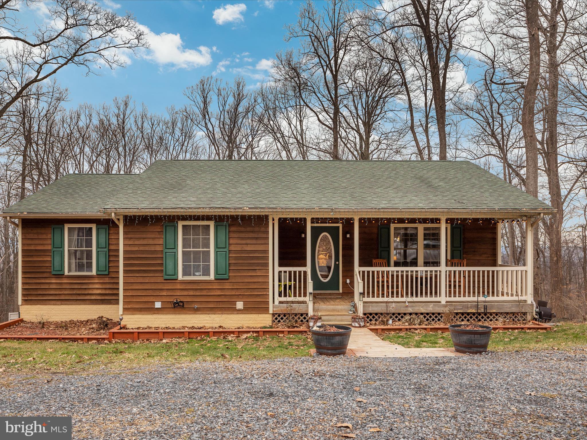 BLUE MOUNTAIN - Residential