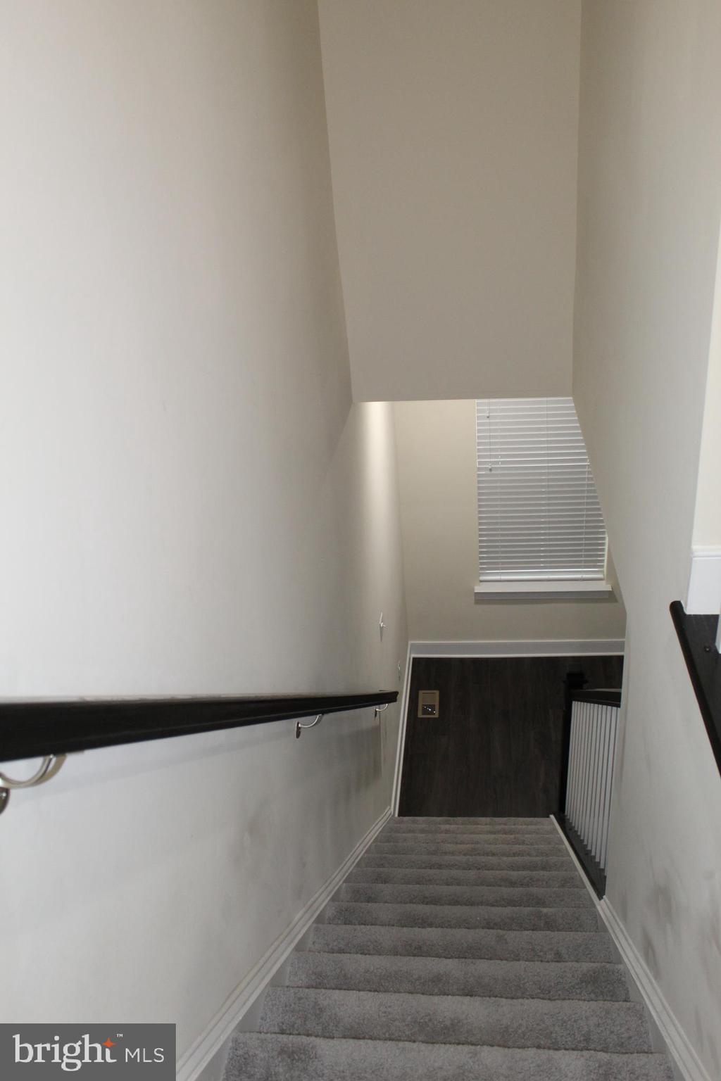 CLARKSBURG SQUARE - Residential