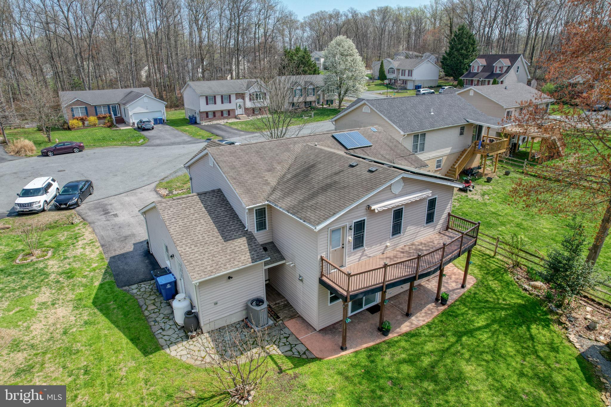 KENSINGTON COURTS - Residential