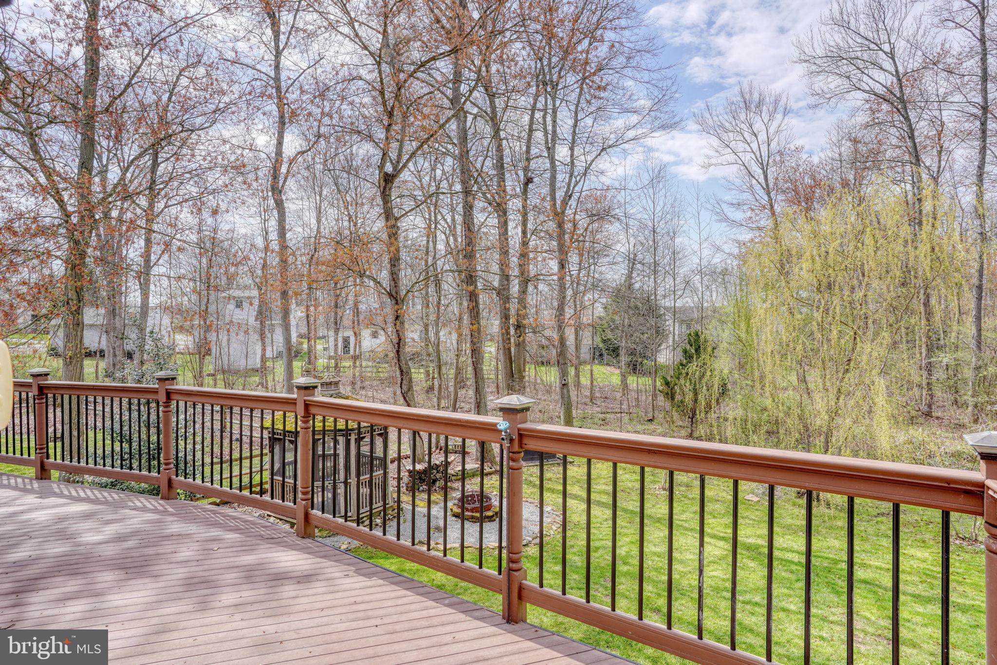 KENSINGTON COURTS - Residential