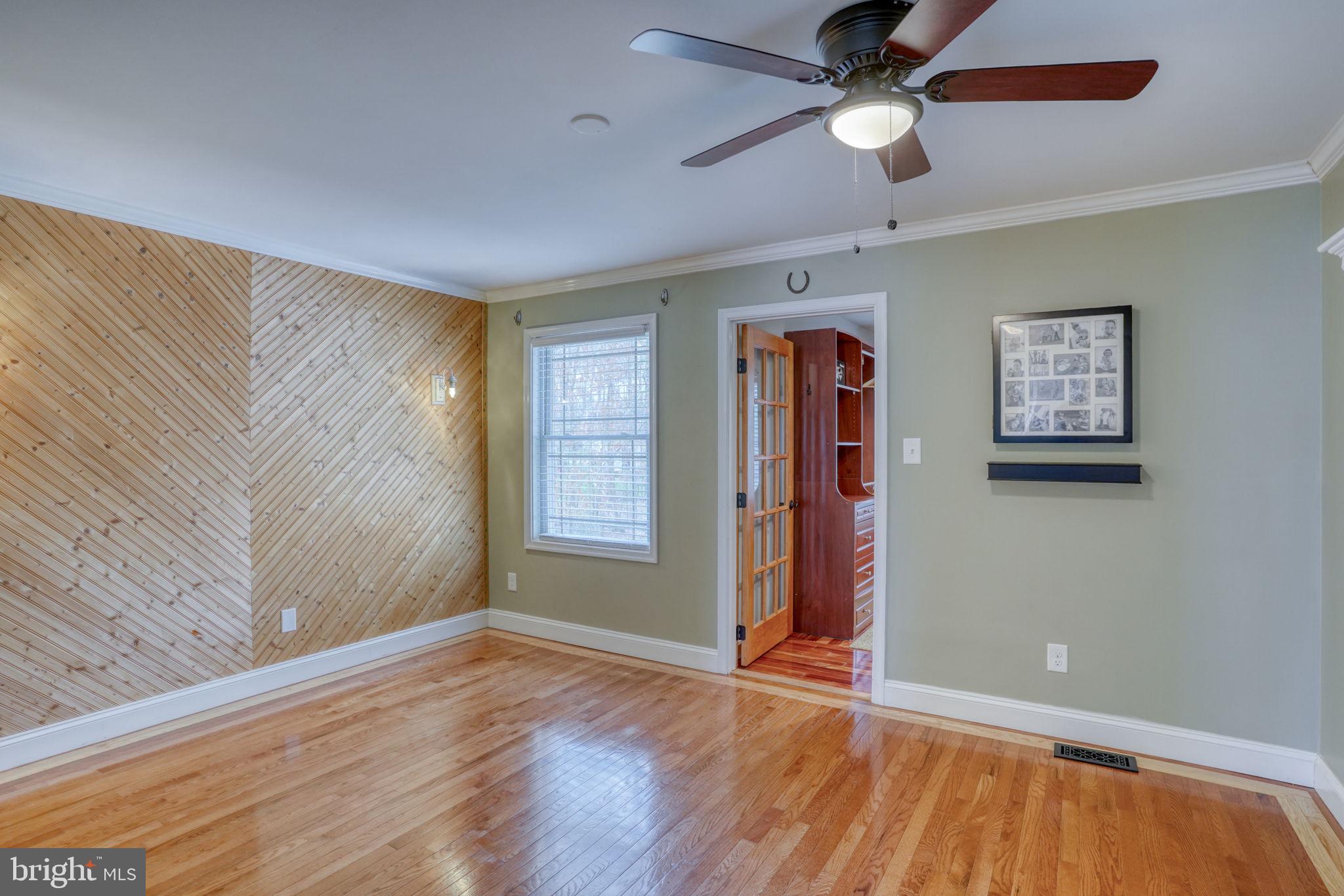 KENSINGTON COURTS - Residential