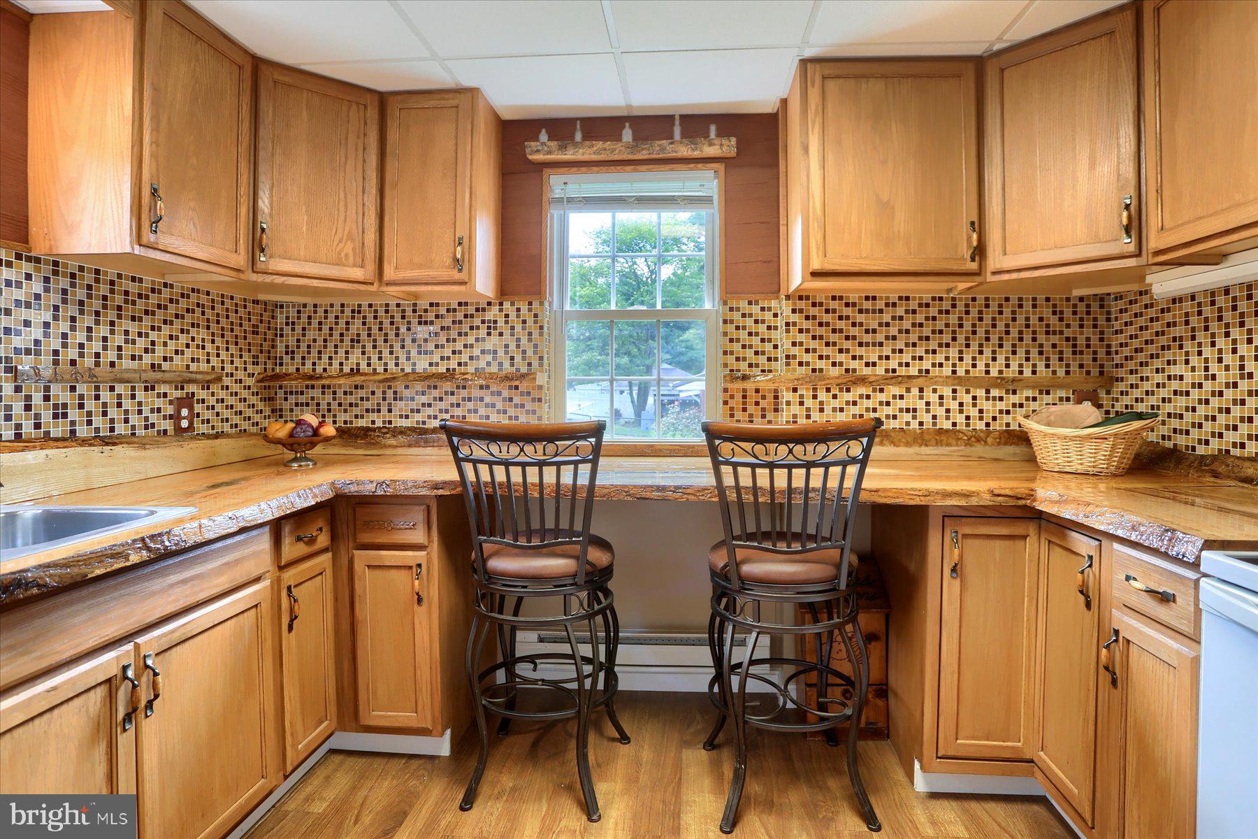 14090 BUCHANAN TRAIL EAST