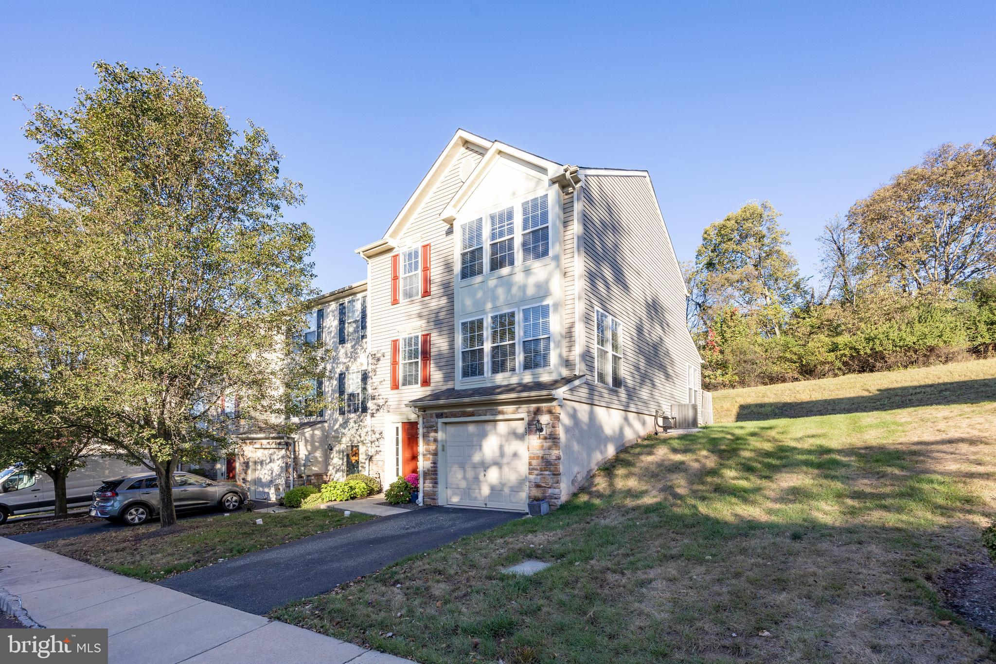 53 BROOKVIEW LANE