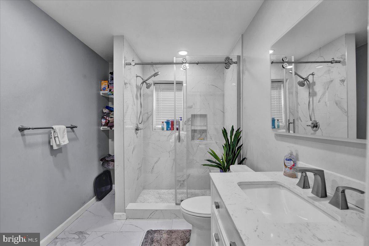 NORTHWOOD - Residential