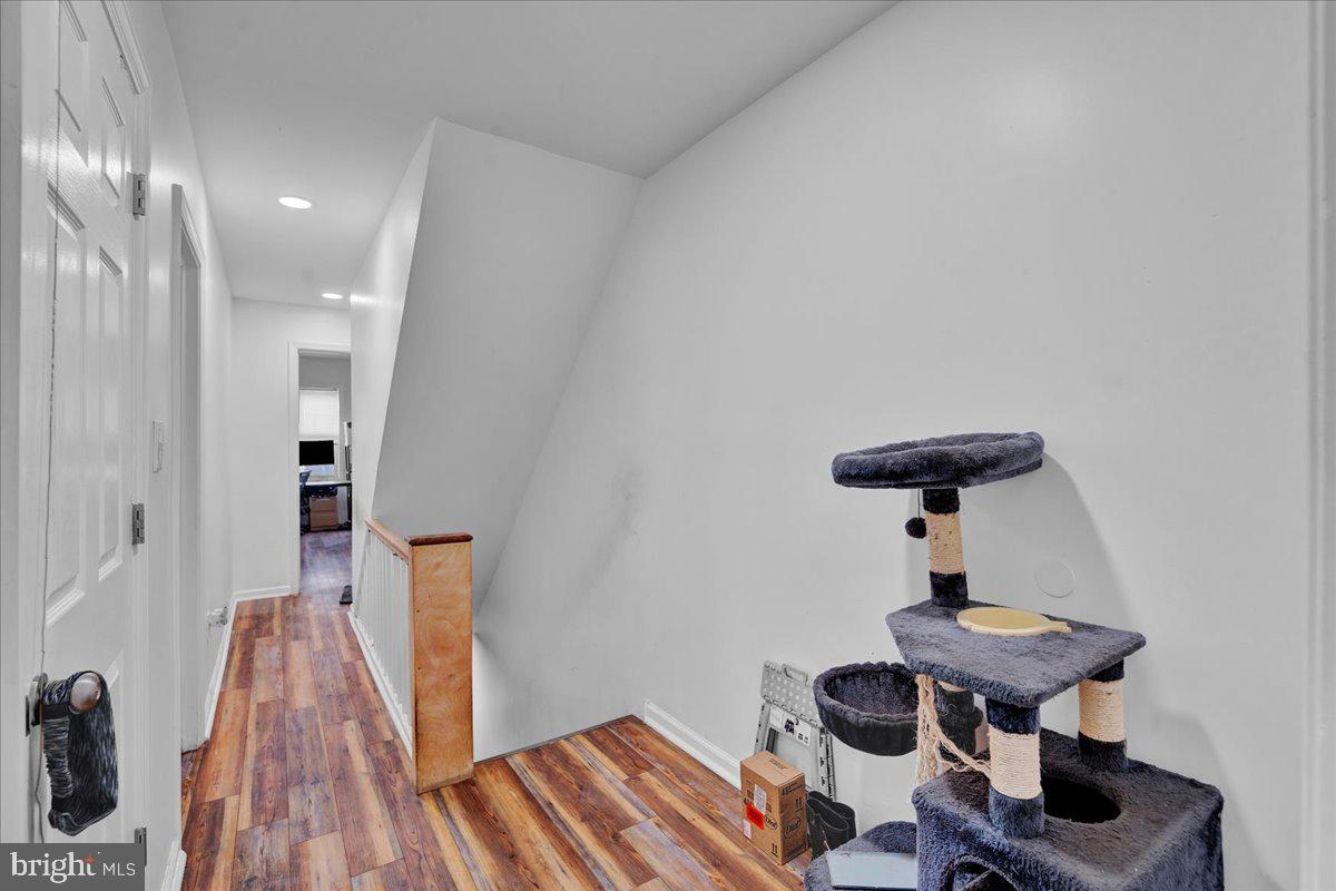 NORTHWOOD - Residential