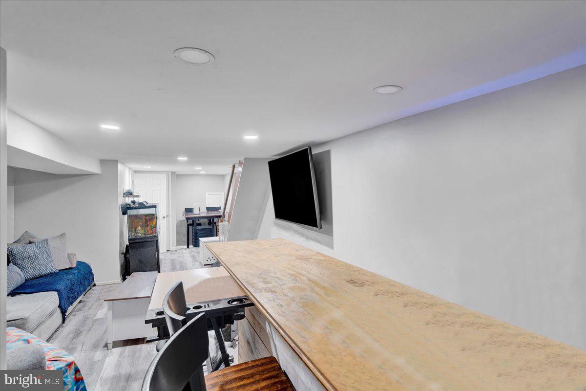 NORTHWOOD - Residential