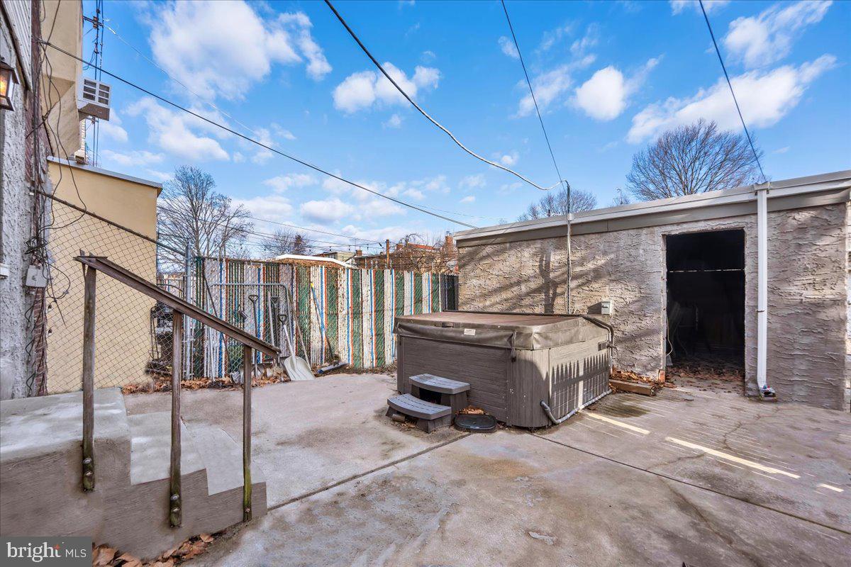 NORTHWOOD - Residential