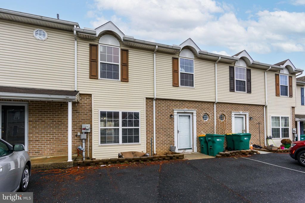 Photo of 40 Johns Drive, ENOLA, PA 17025 (MLS # PACB2051494)