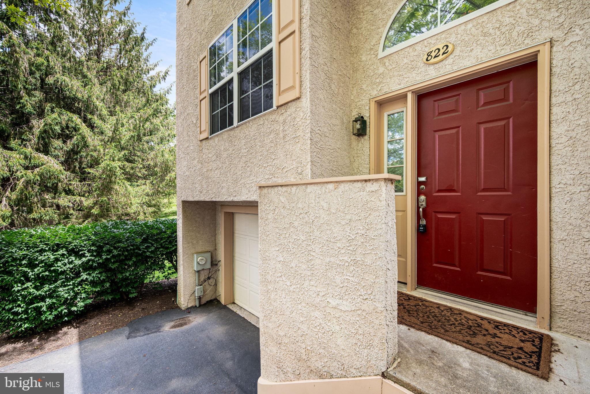 822 BRETTINGHAM COURT 909