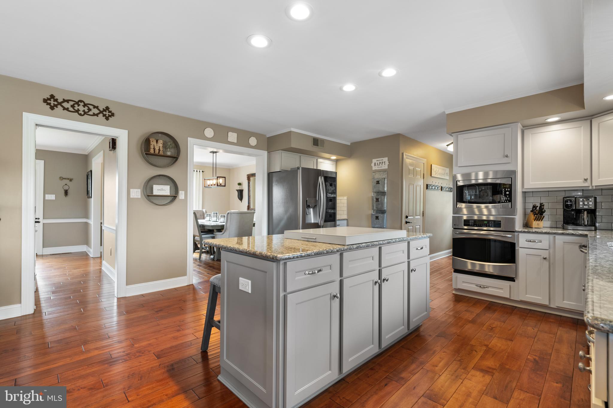 FOX HUNT ESTS - Residential