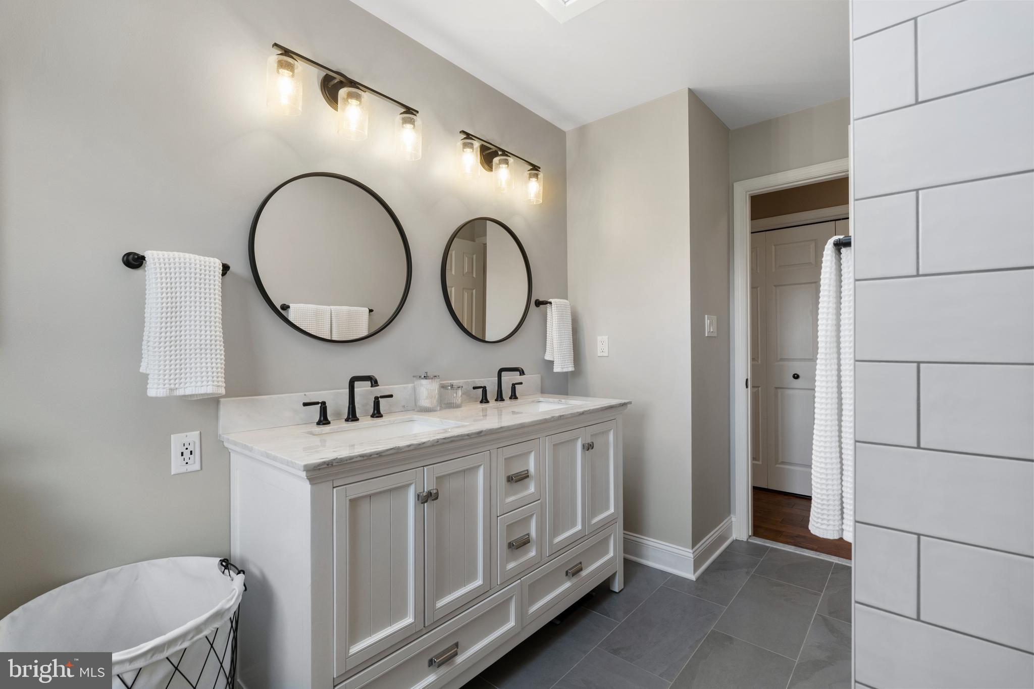 FOX HUNT ESTS - Residential