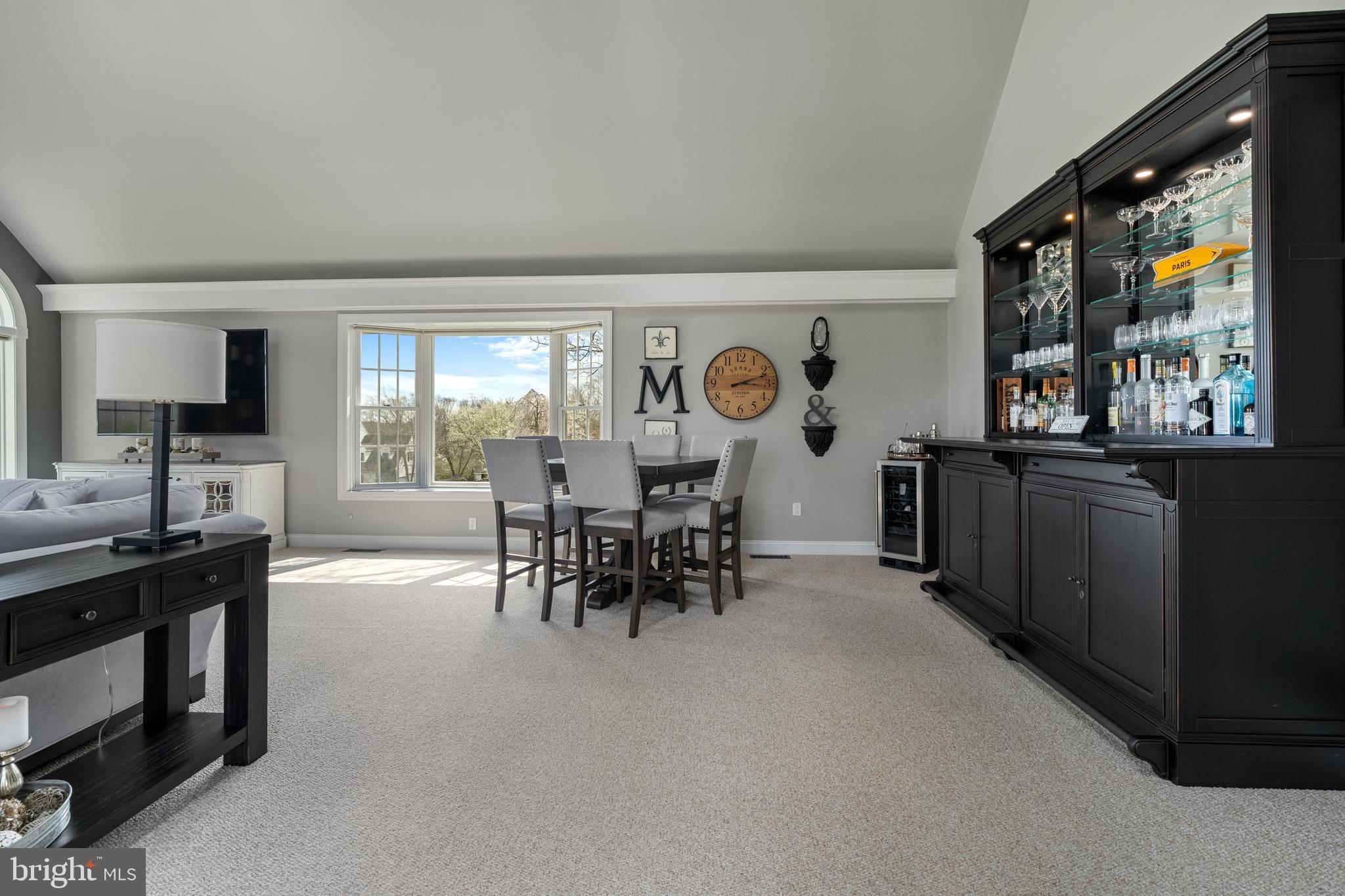 FOX HUNT ESTS - Residential