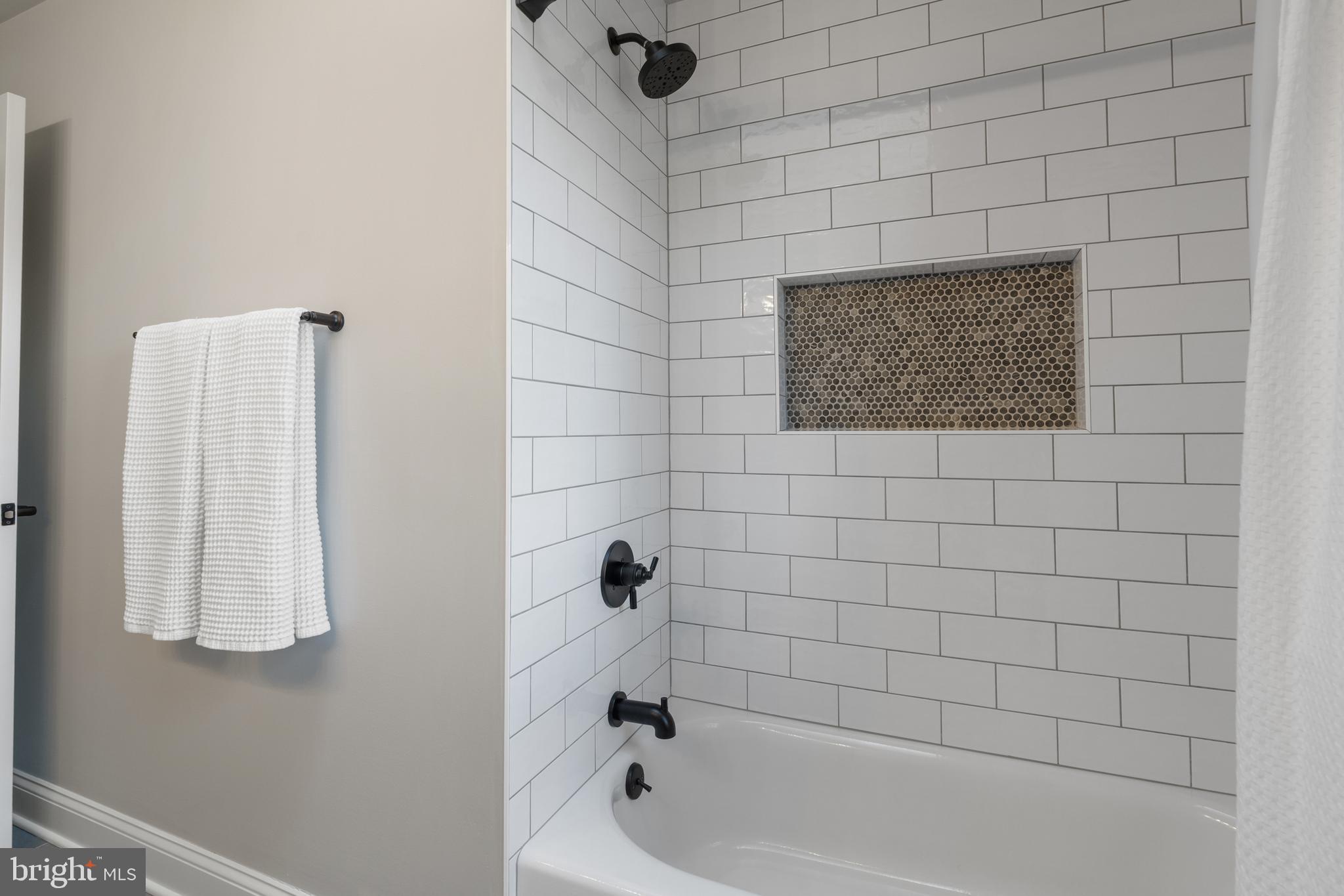 FOX HUNT ESTS - Residential