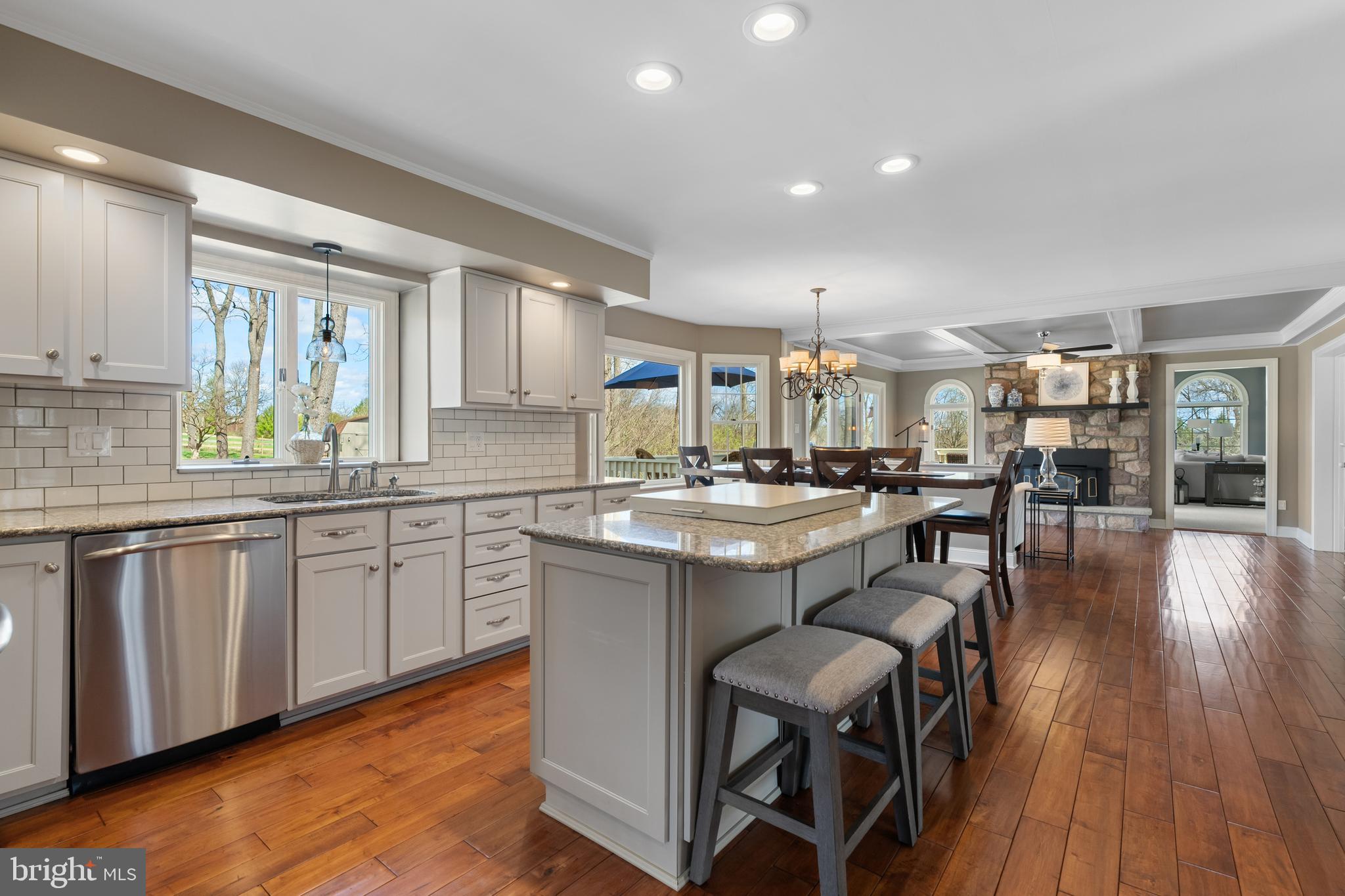 FOX HUNT ESTS - Residential