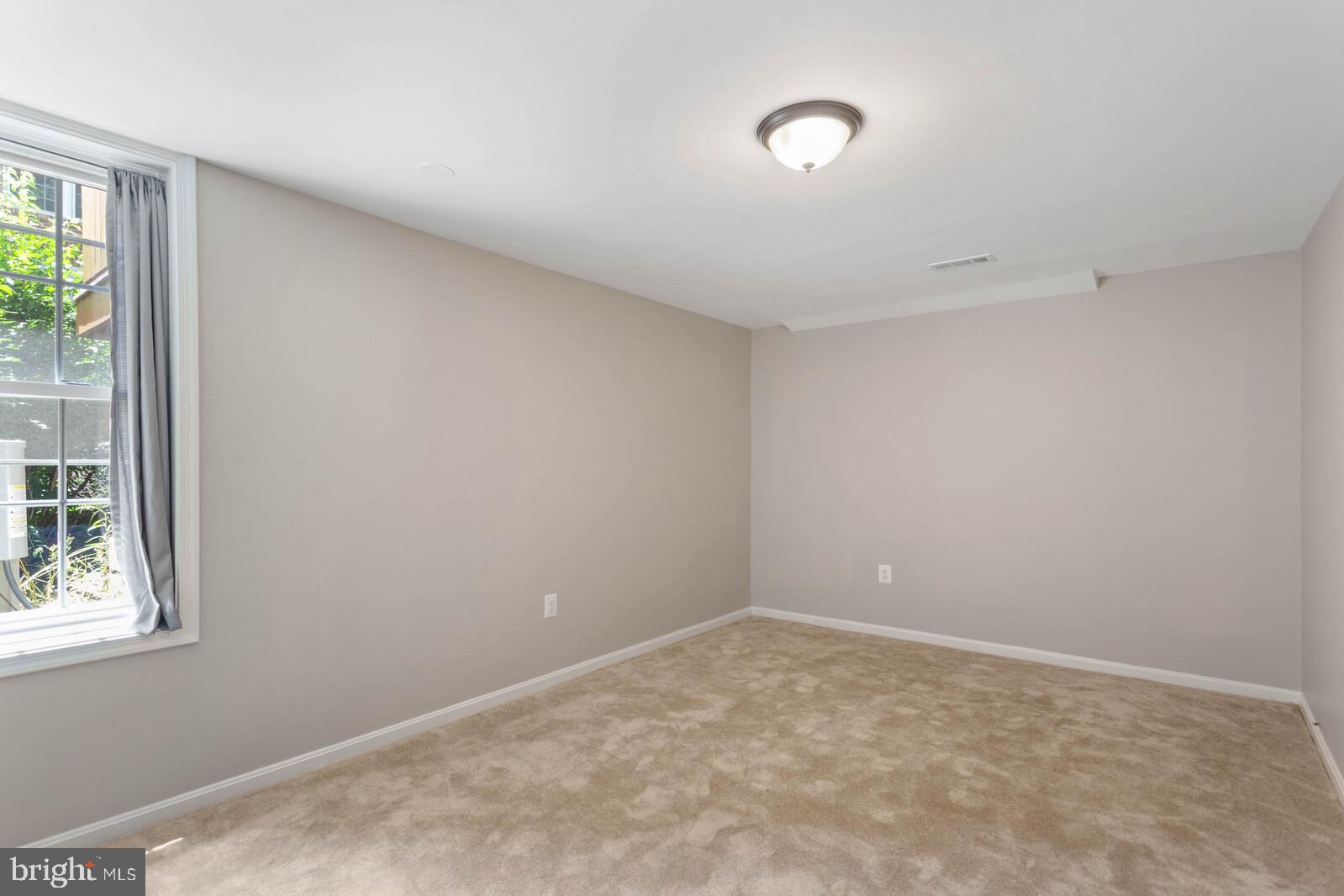 WINDGATE - Residential Lease