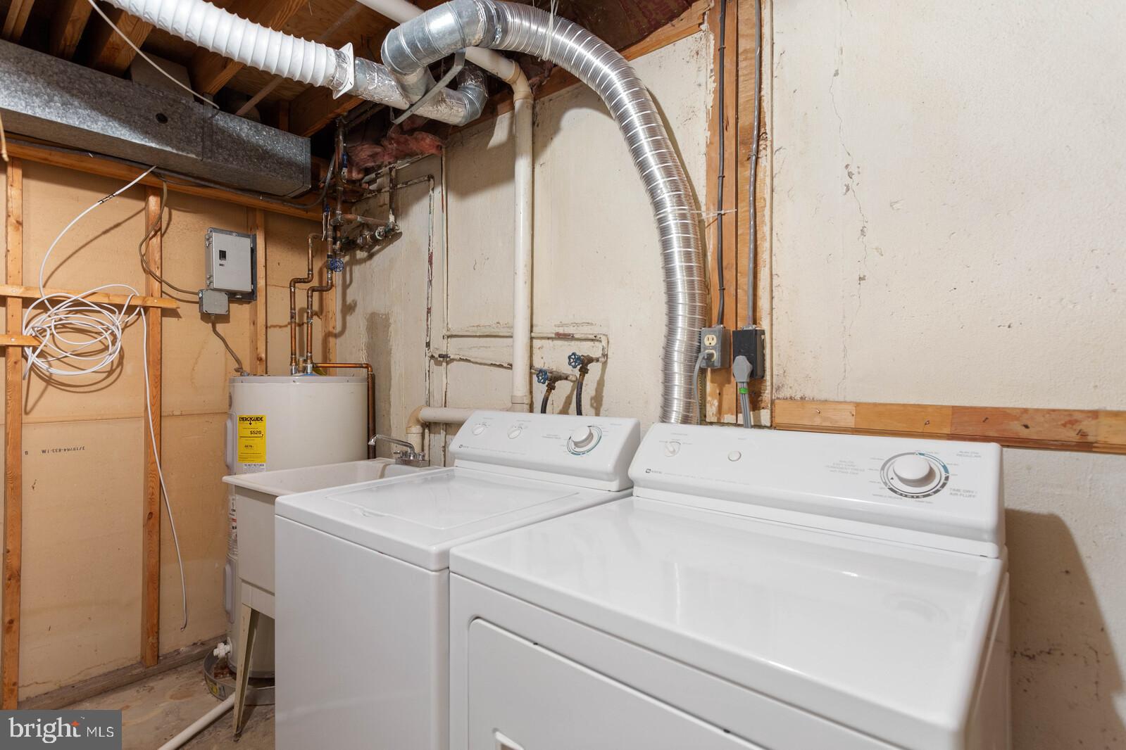 WINDGATE - Residential Lease