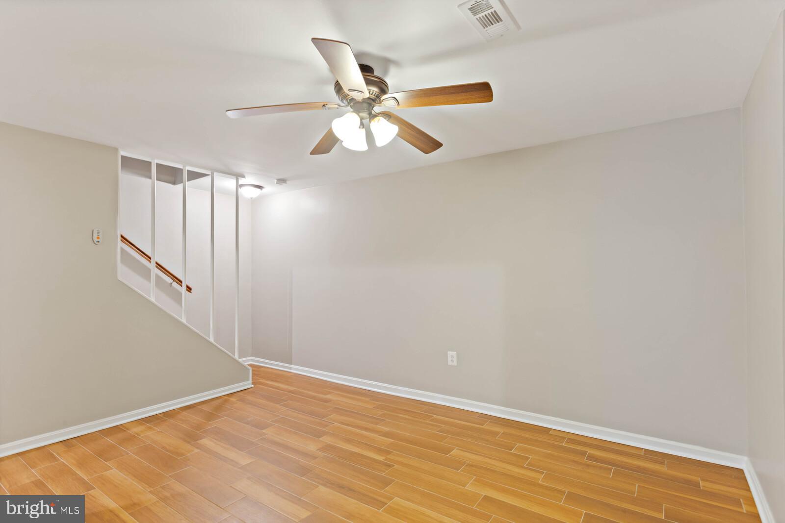 WINDGATE - Residential Lease