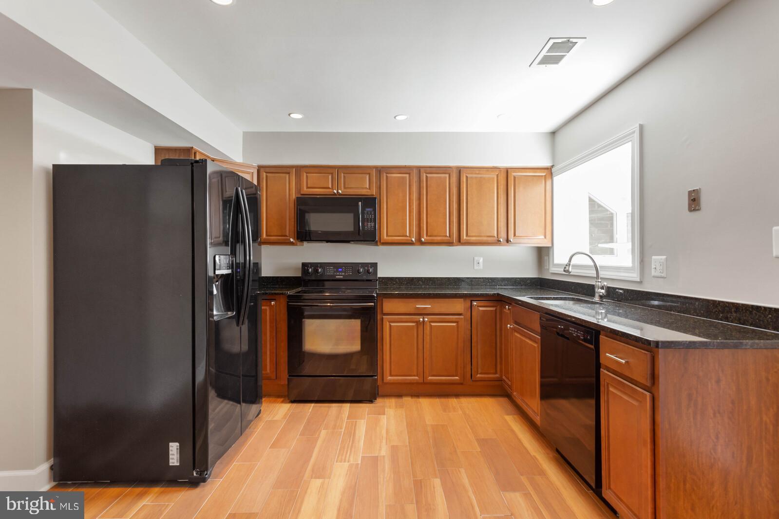 WINDGATE - Residential Lease