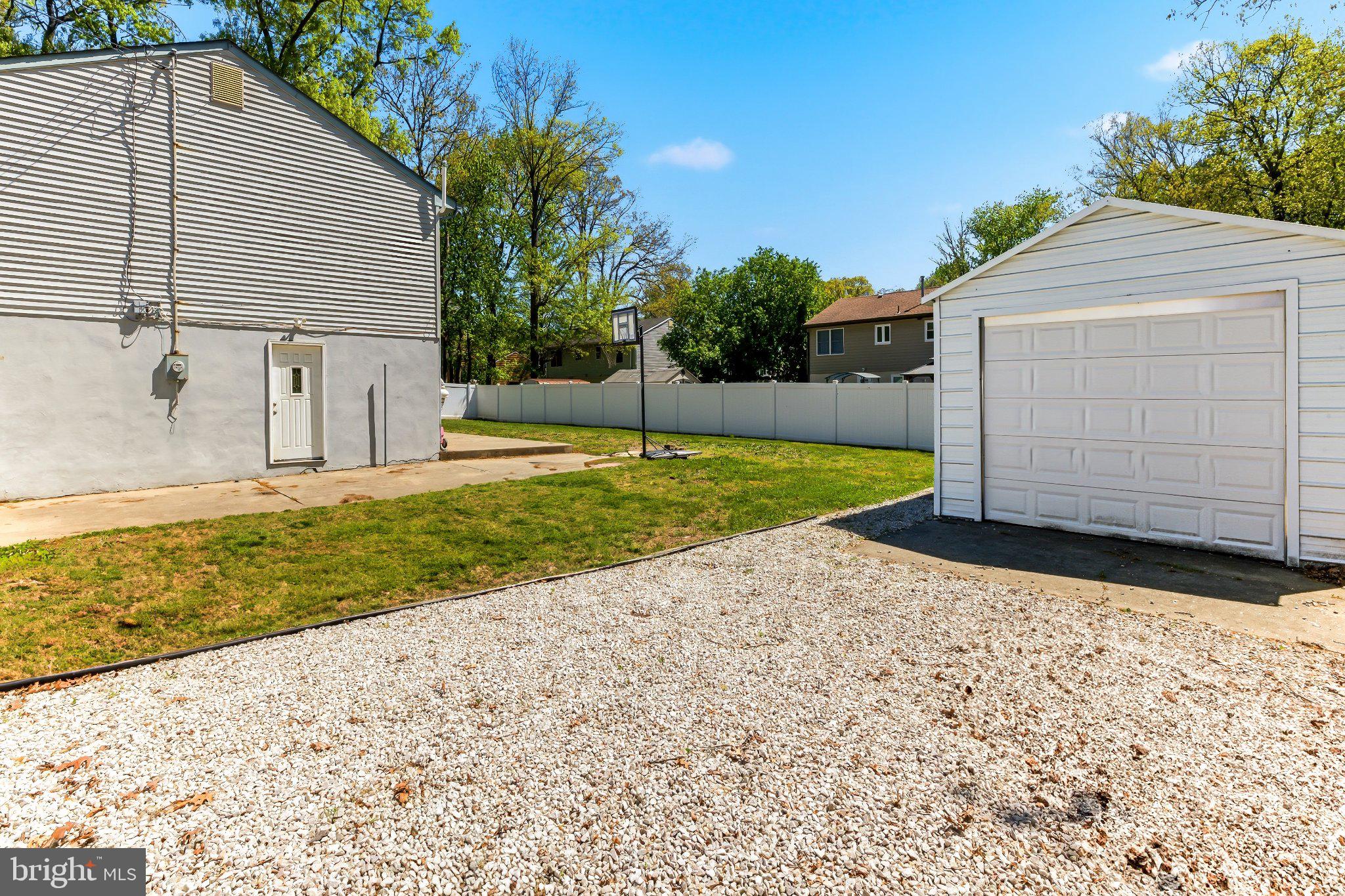 1911 NORMANDY AVENUE