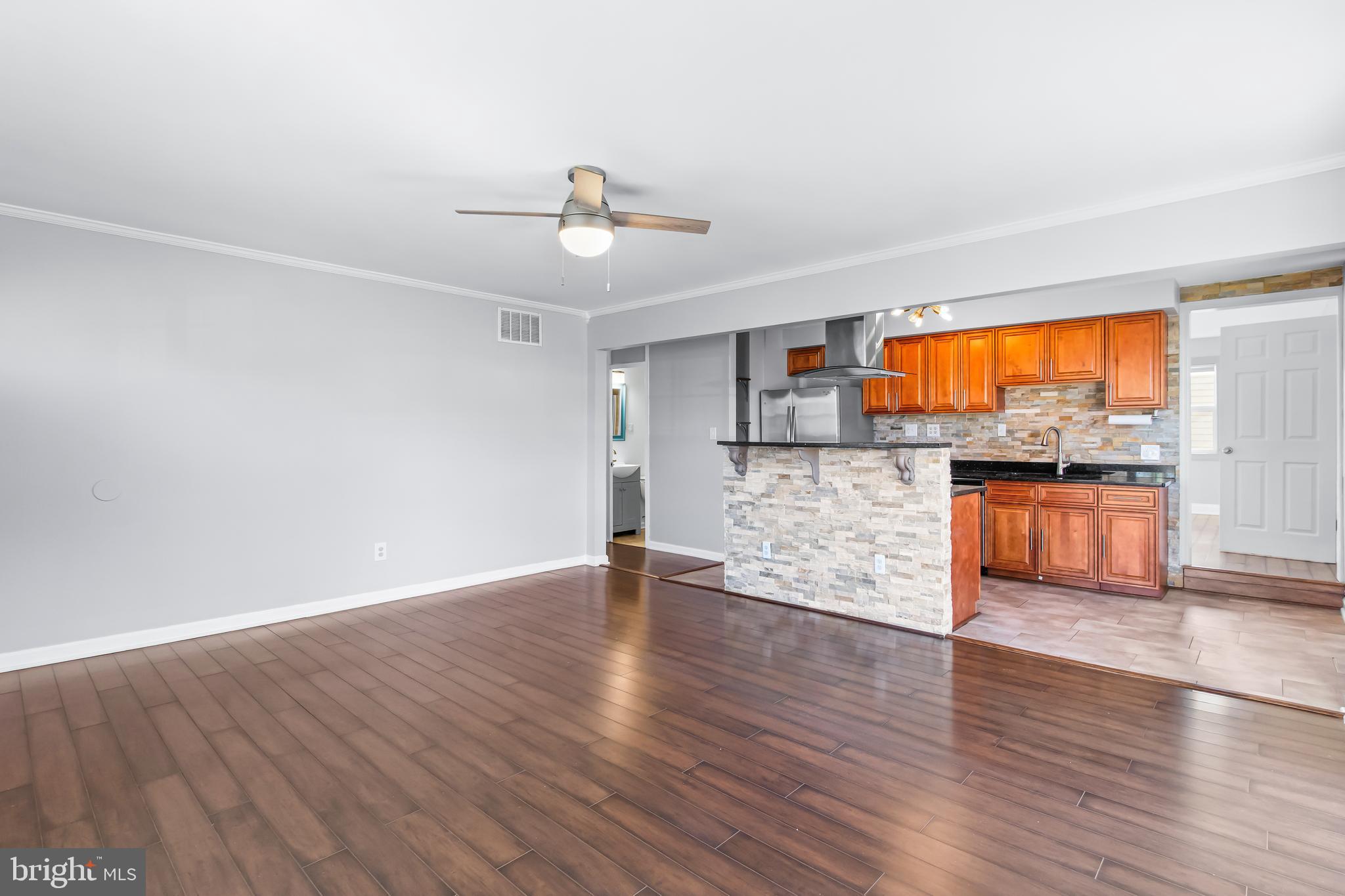 FAIRLAWN-LAUREL - Residential