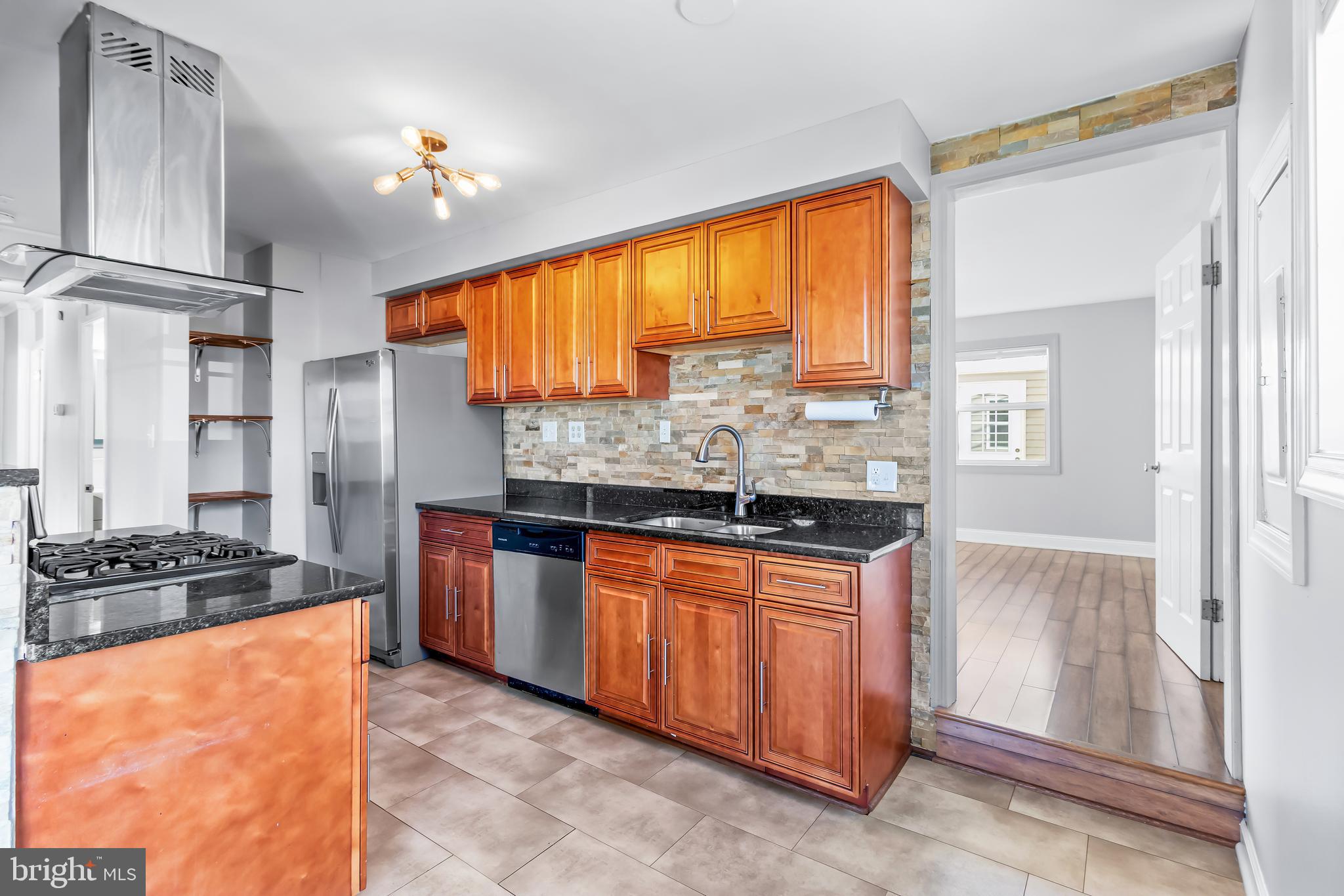 FAIRLAWN-LAUREL - Residential