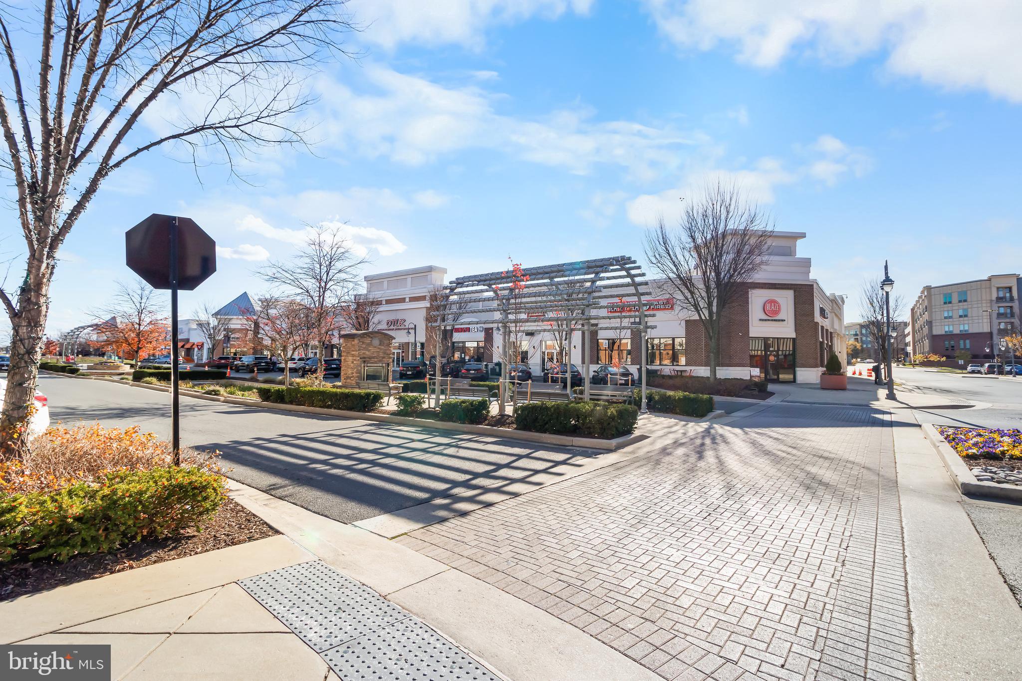 FAIRLAWN-LAUREL - Residential