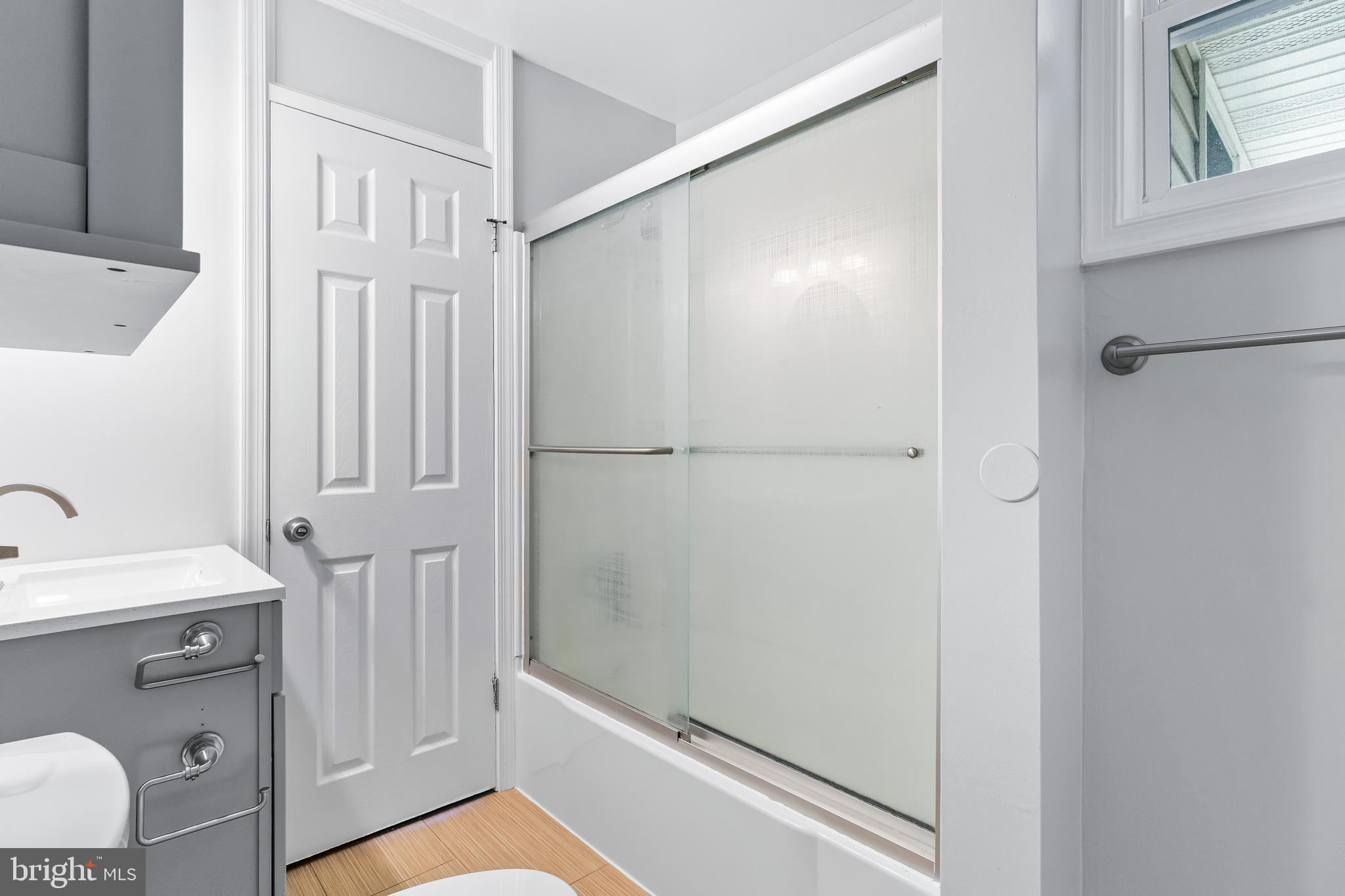 FAIRLAWN-LAUREL - Residential