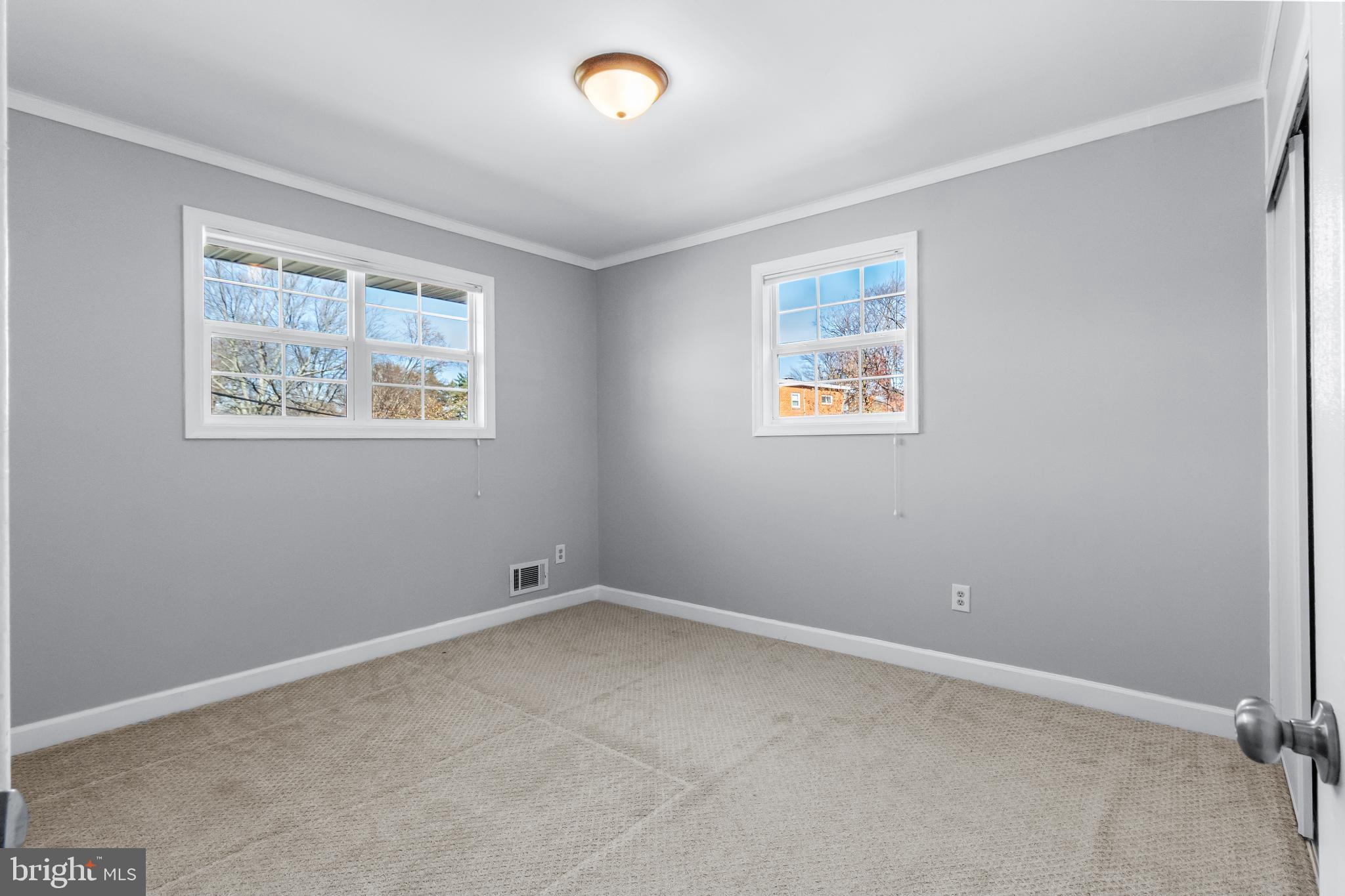 FAIRLAWN-LAUREL - Residential