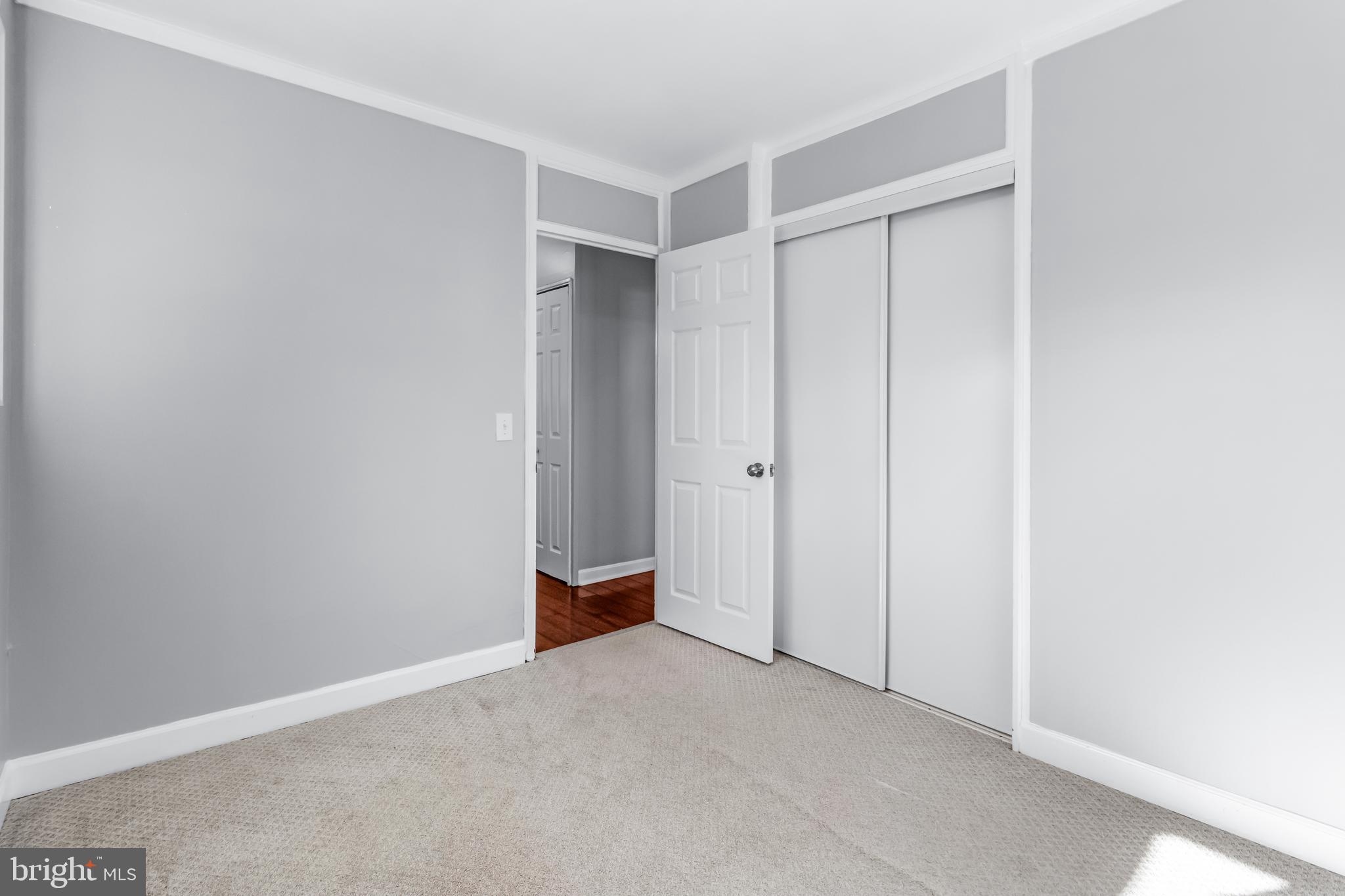 FAIRLAWN-LAUREL - Residential