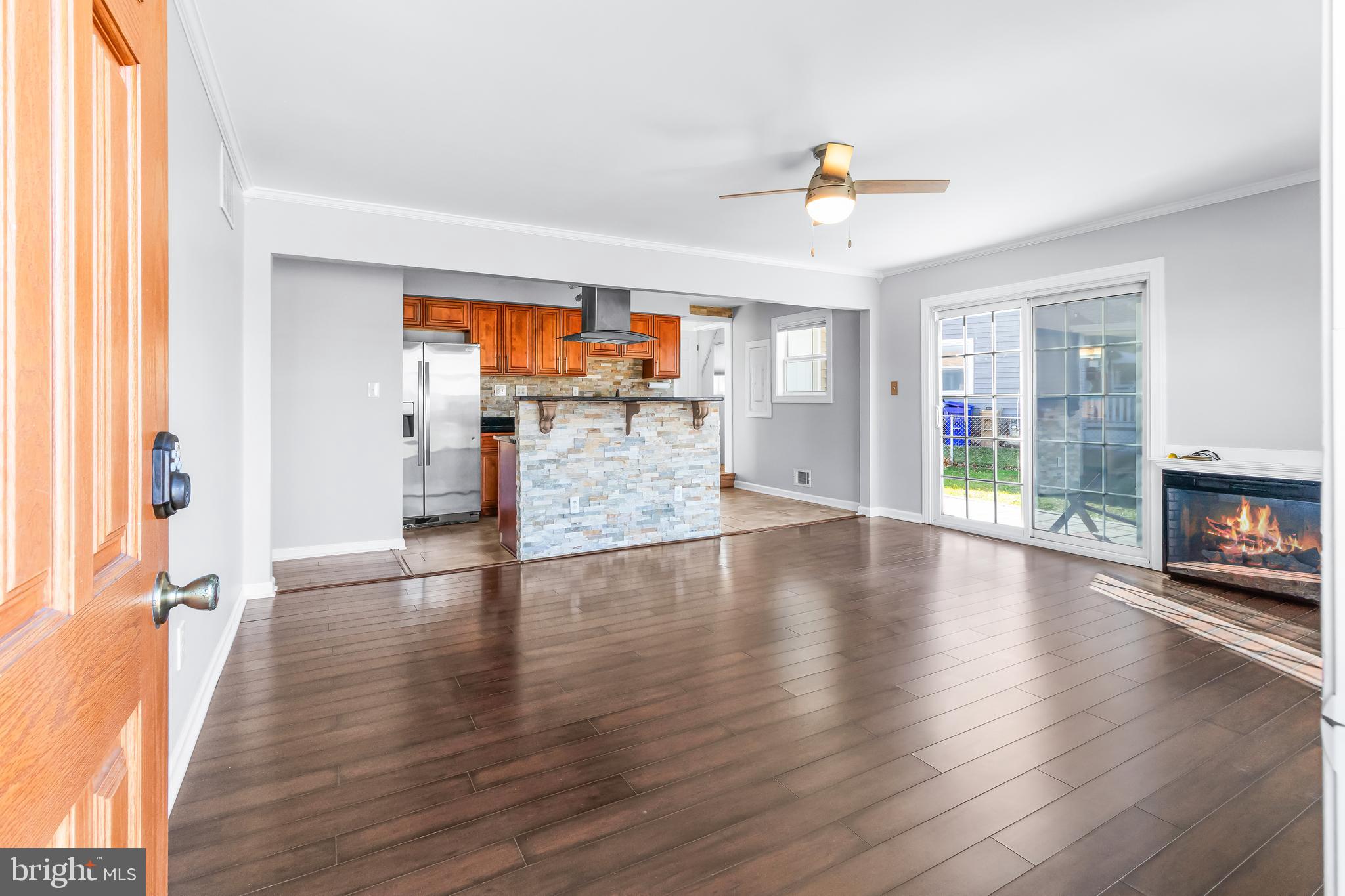 FAIRLAWN-LAUREL - Residential