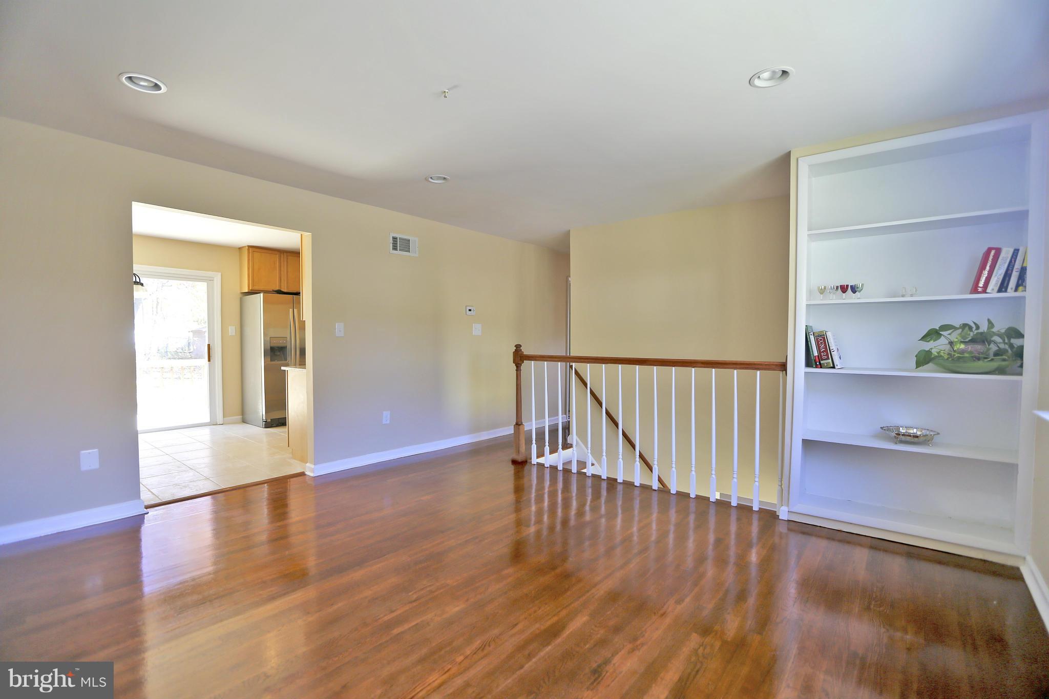 DALE CITY - Residential