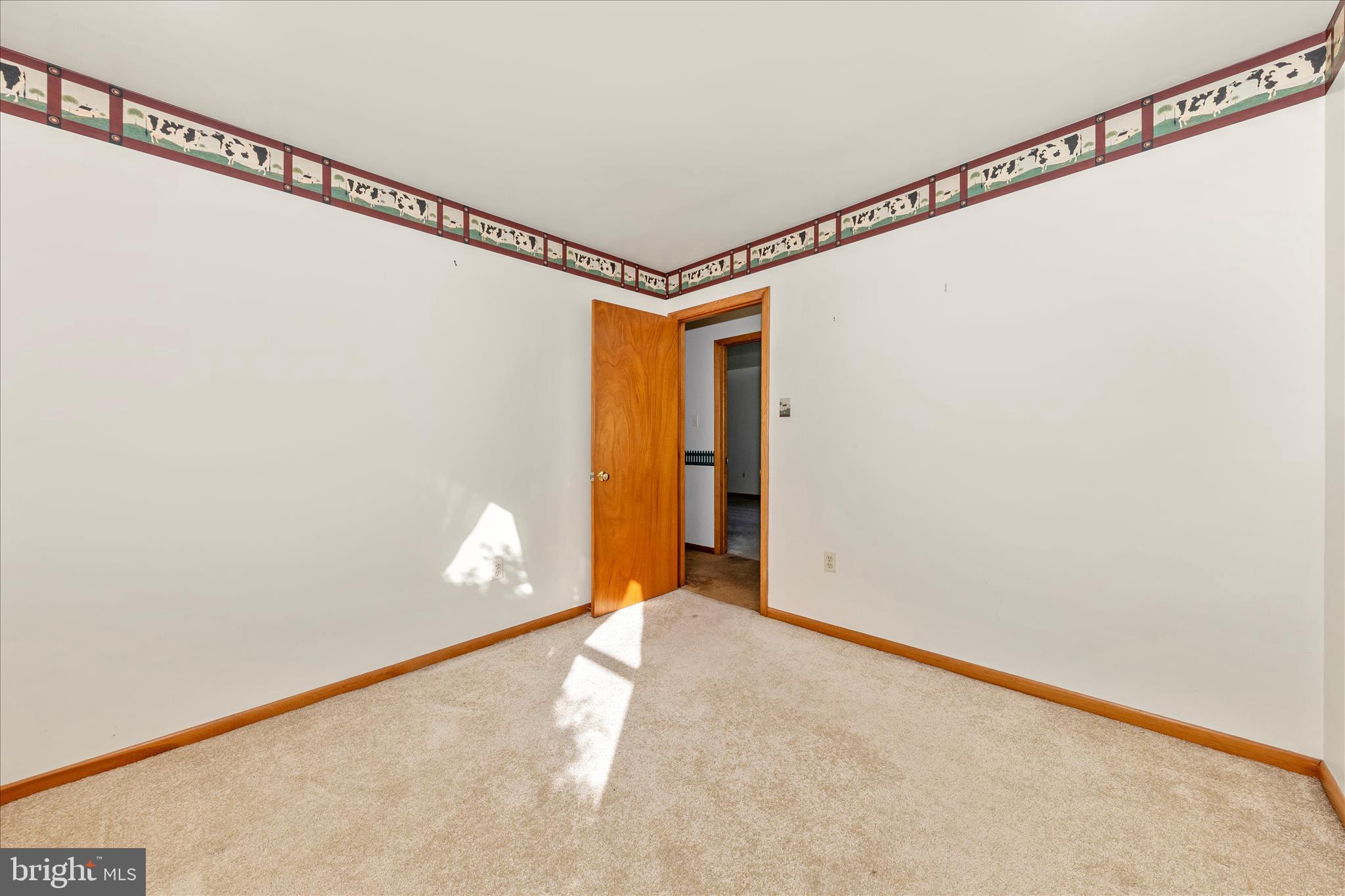 GLADE MANOR - Residential