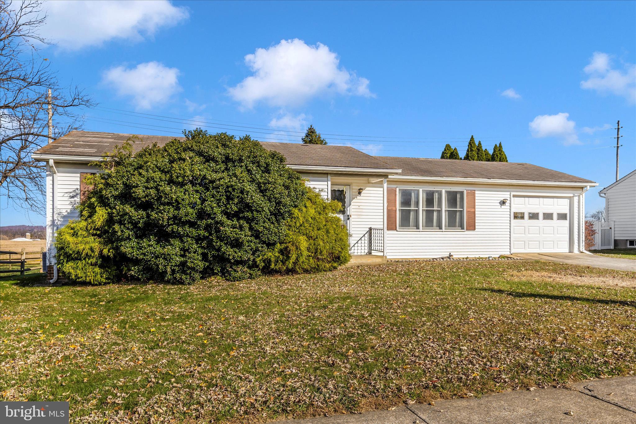 GLADE MANOR - Residential