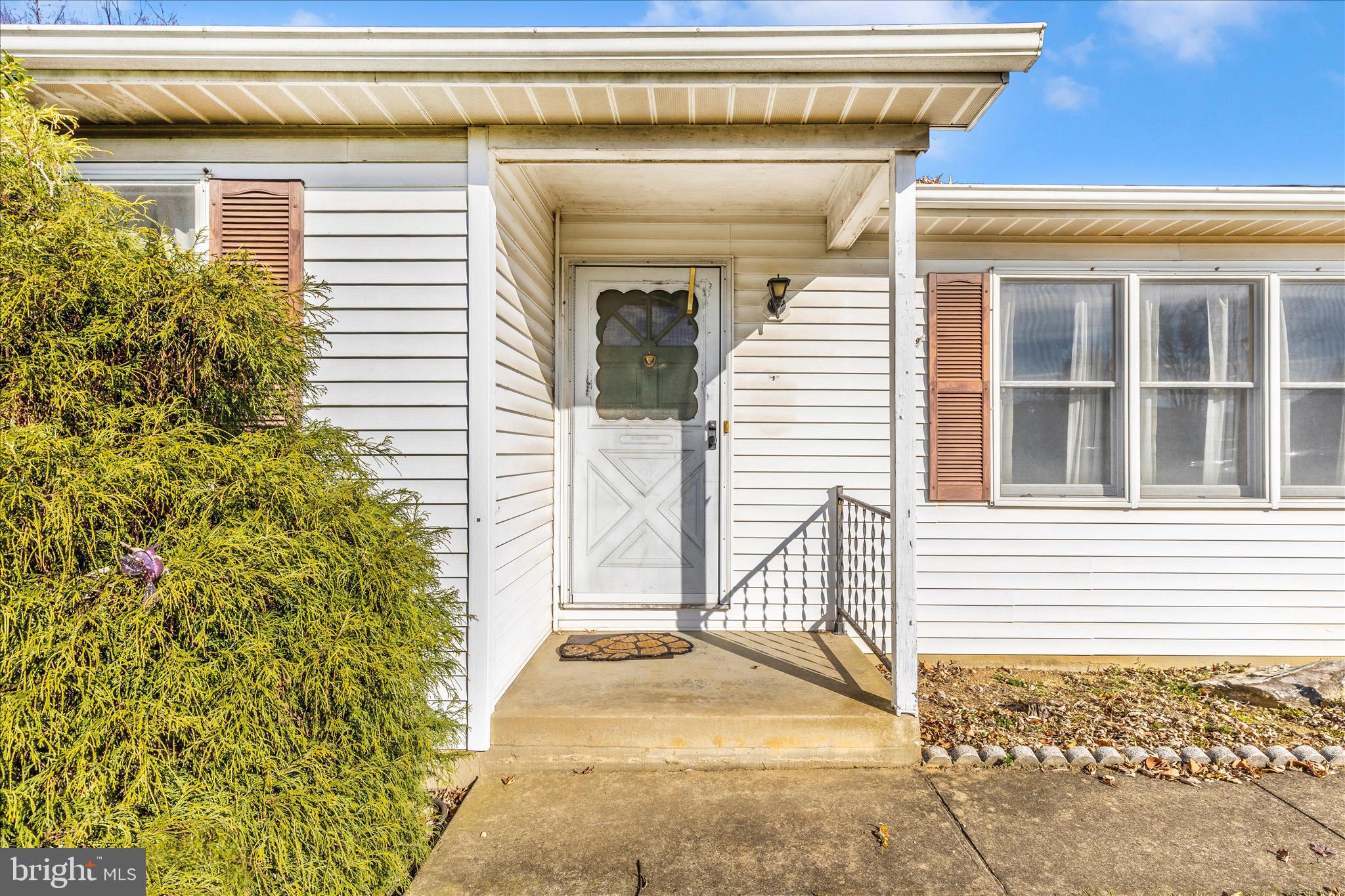 GLADE MANOR - Residential