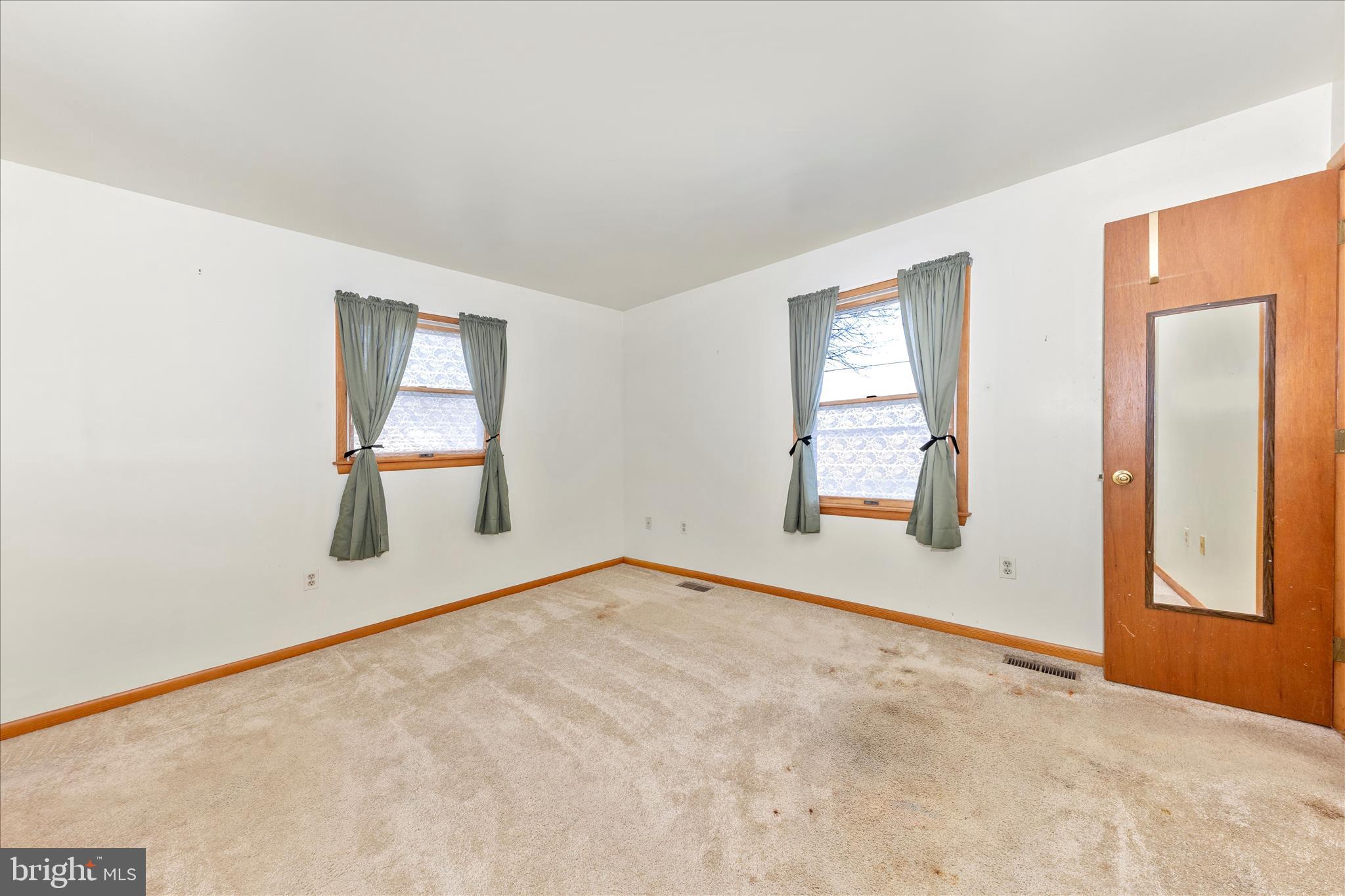 GLADE MANOR - Residential