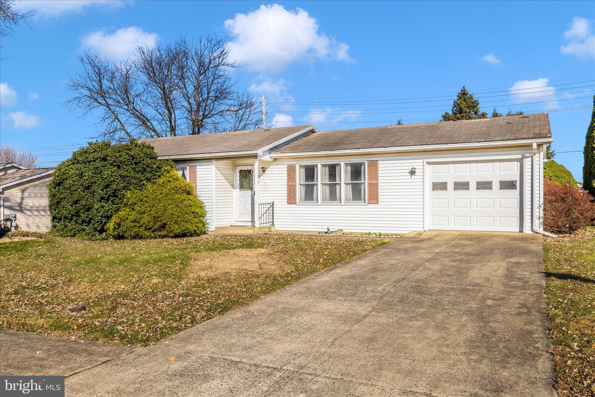 GLADE MANOR - Residential