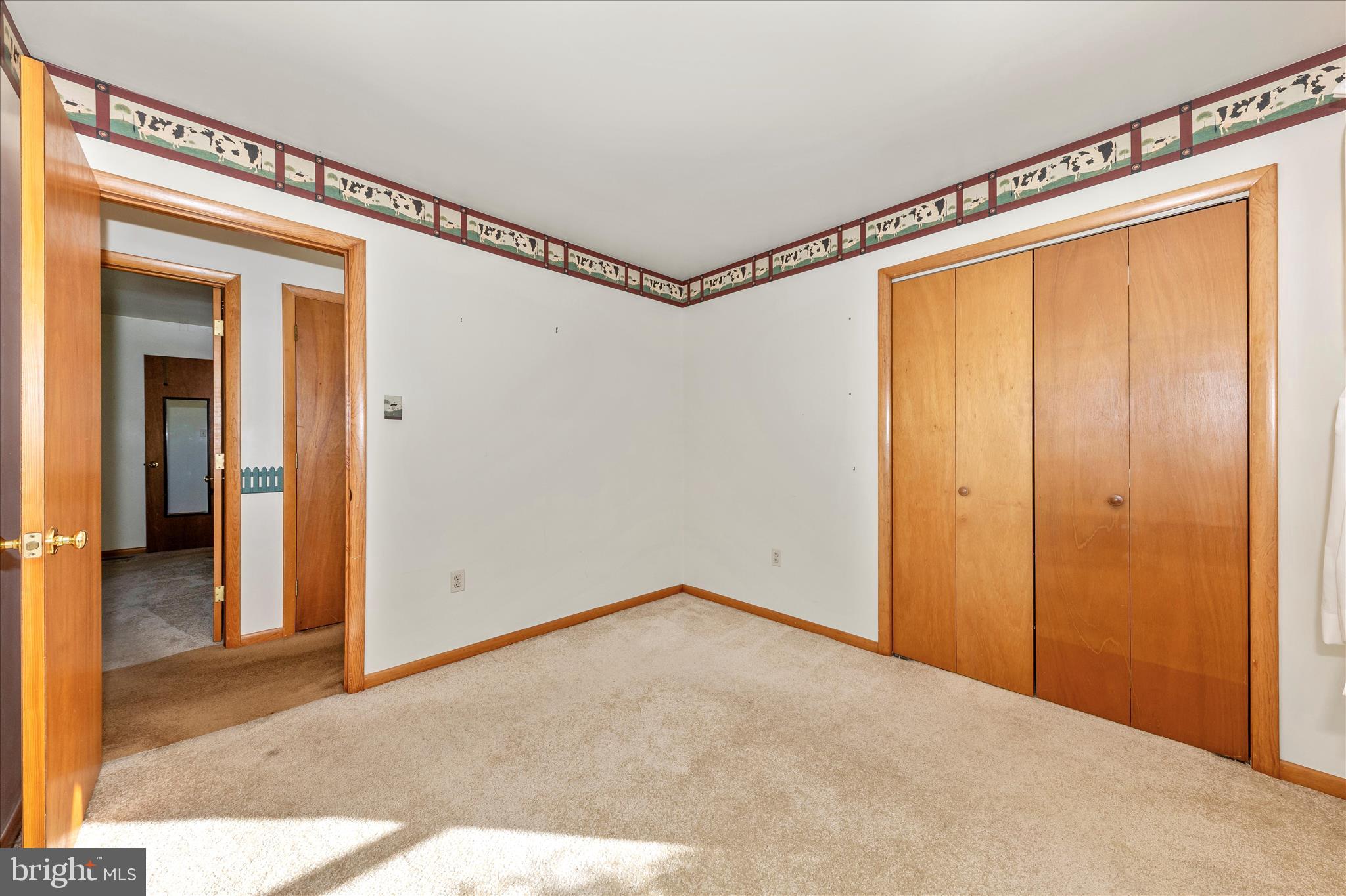 GLADE MANOR - Residential