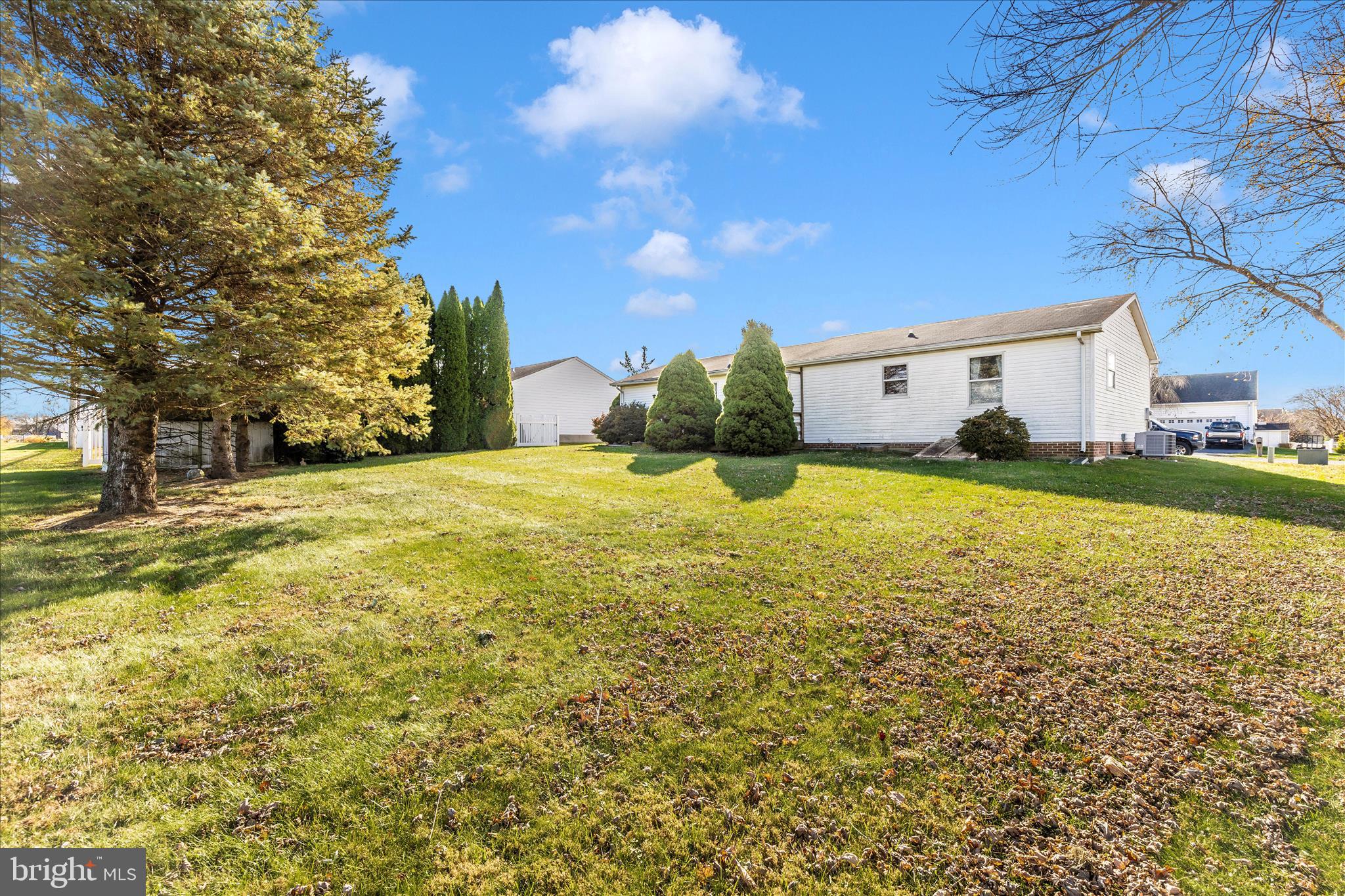 GLADE MANOR - Residential