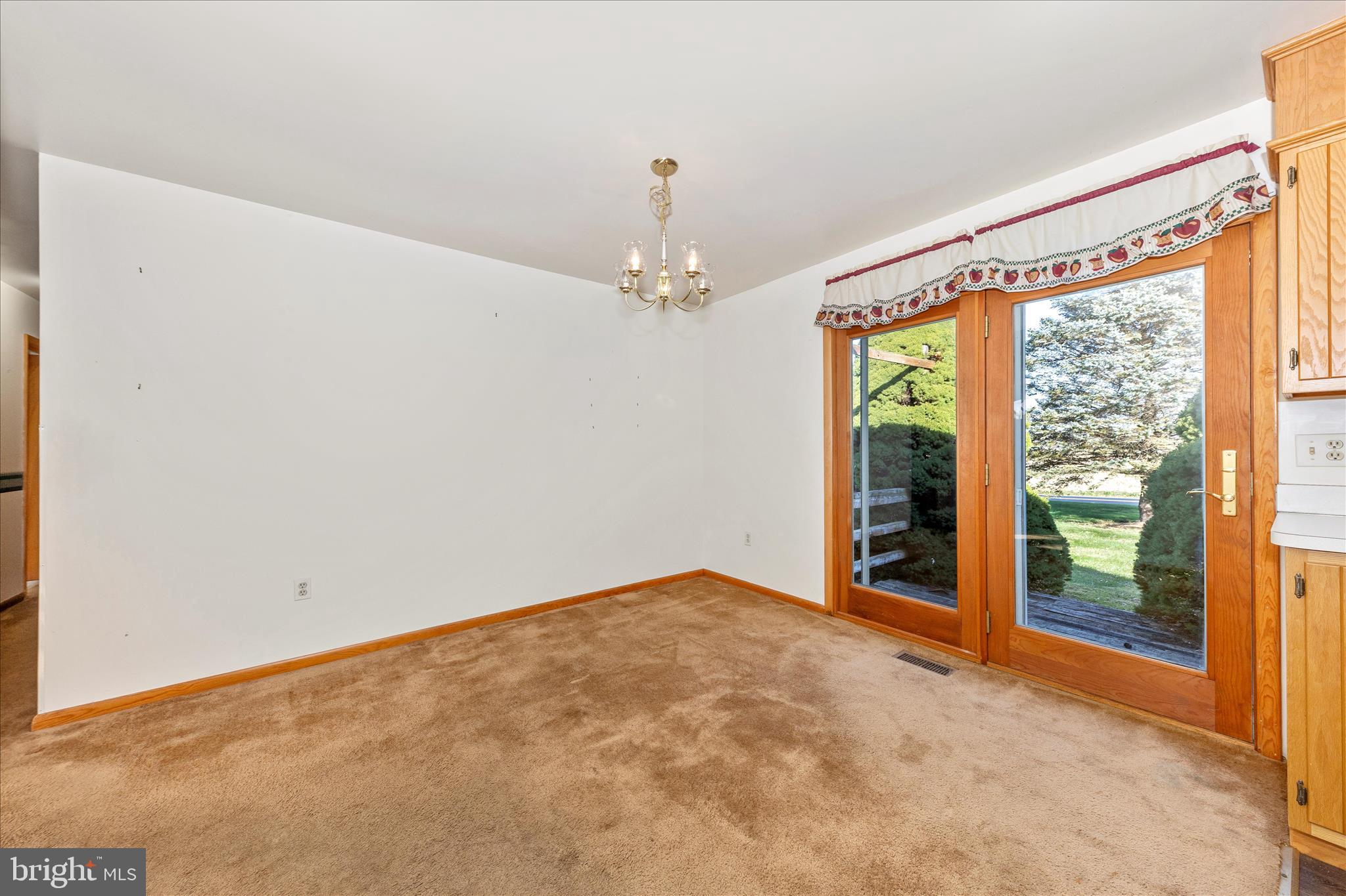 GLADE MANOR - Residential