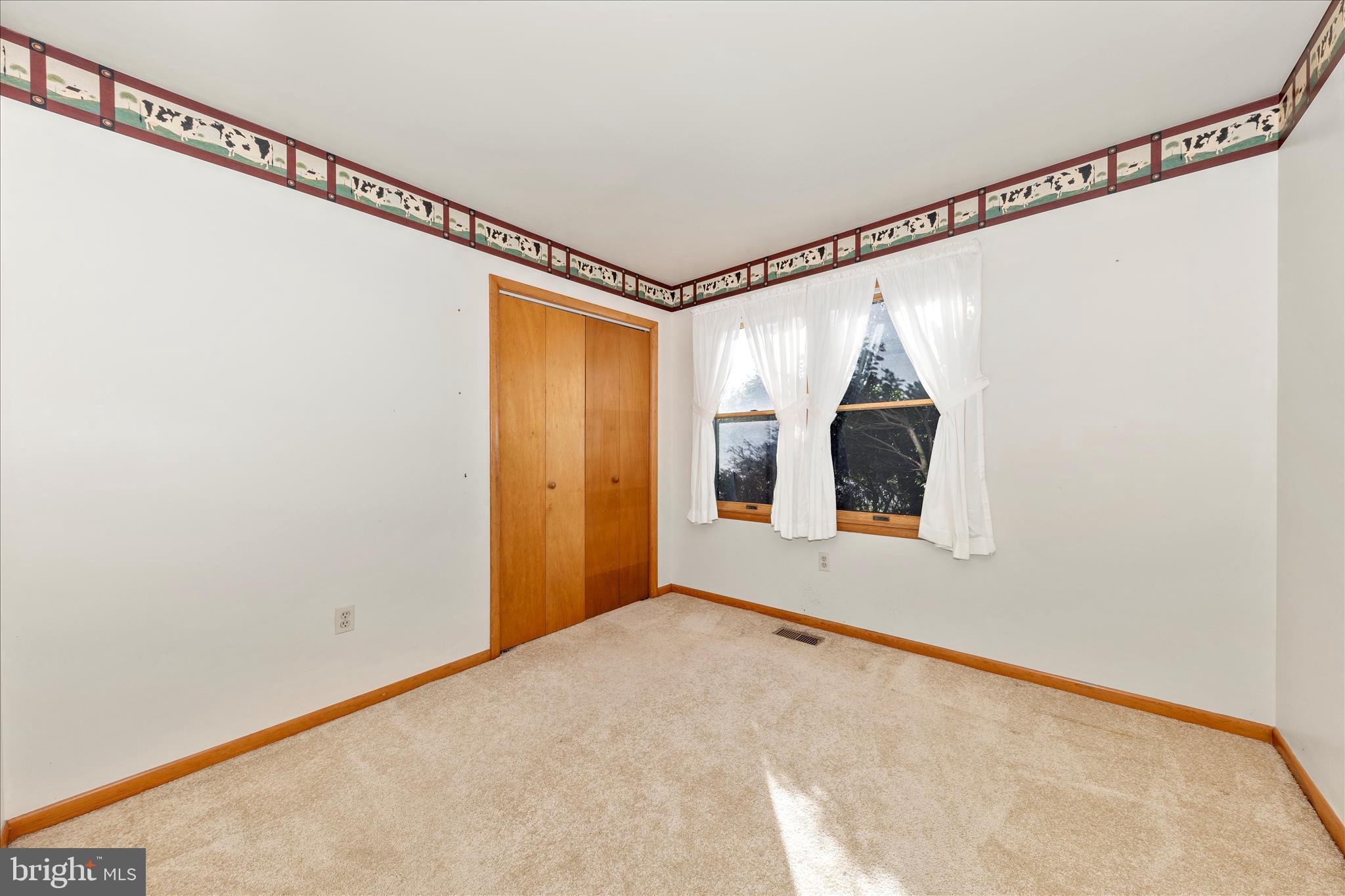 GLADE MANOR - Residential