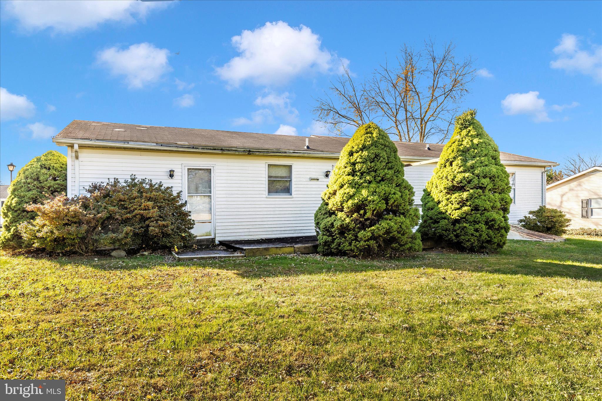 GLADE MANOR - Residential